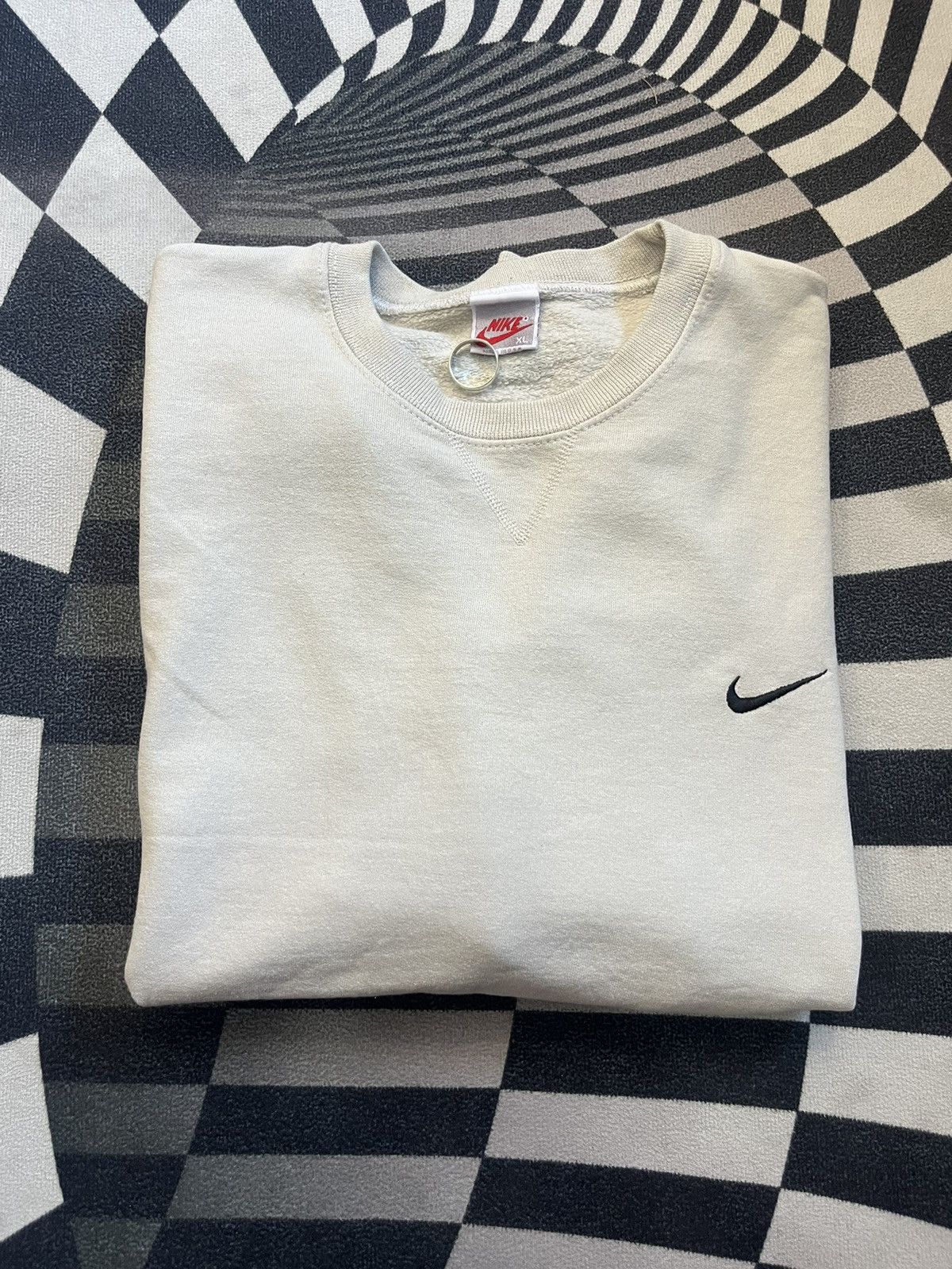 Nike Vintage Sweater NIKE black Swoosh 90’s shirt Size US XL / EU 56 / 4 - 1 Thumbnail