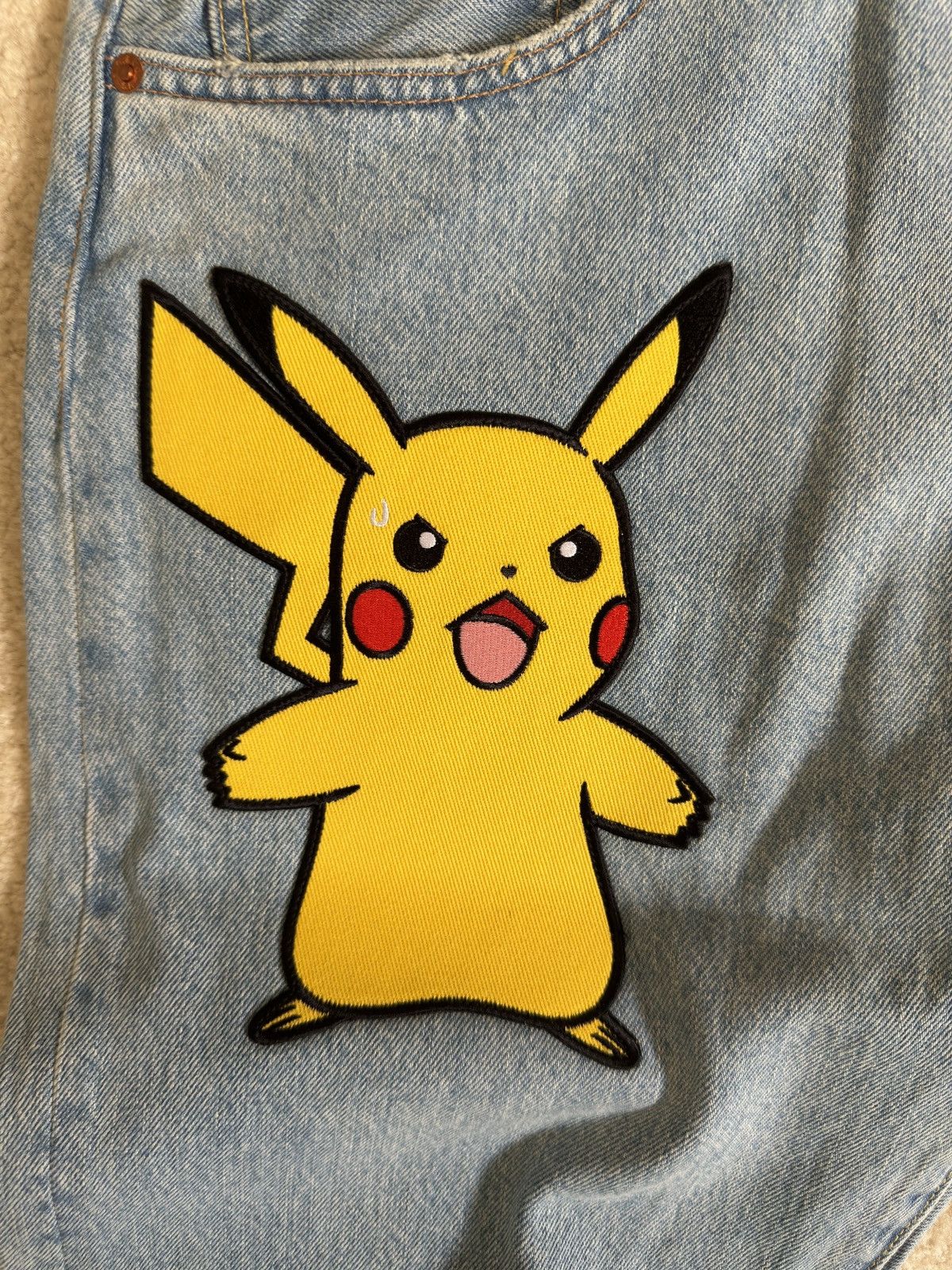 Levi's × Pokemon New Levi’s x Pokemon Pikachu 551 Size US 34 / EU 50 - 4 Thumbnail