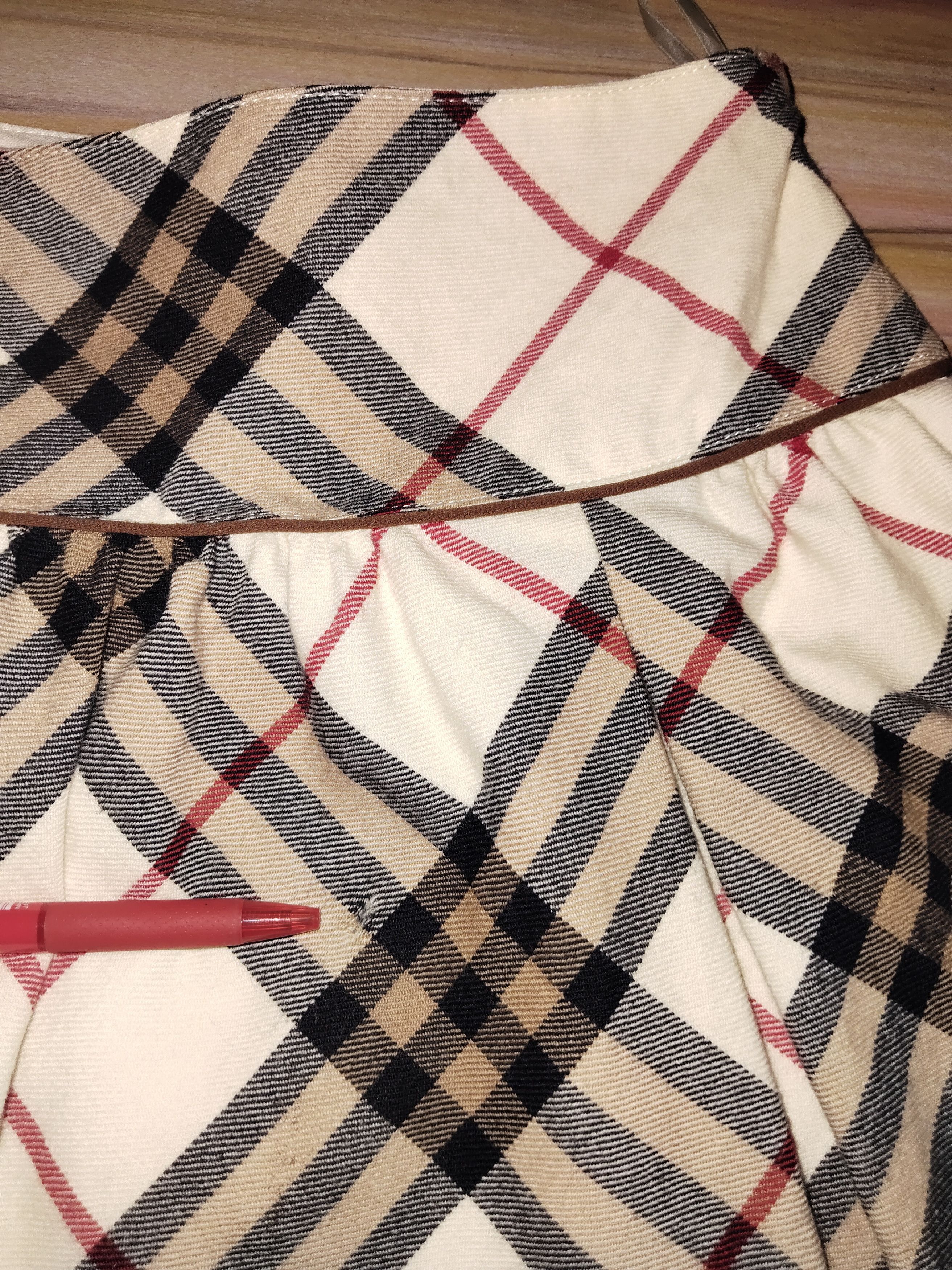 Burberry BURBERRY BLUE LABEL Nova Check Mini Skirt Size 26" / US 2 / IT 38 - 6 Thumbnail