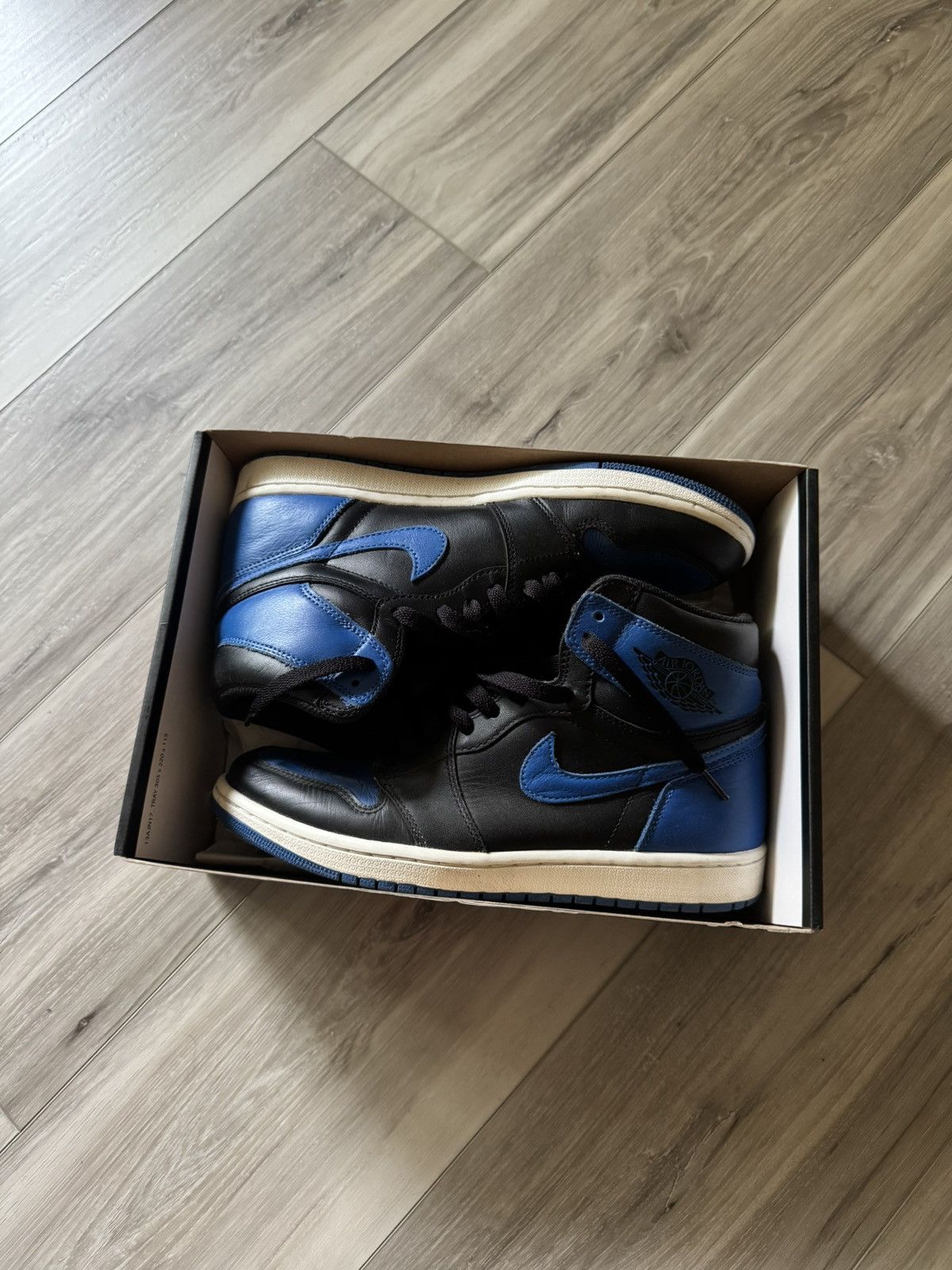 Jordan Brand Air Jordan RETRO OG Royal 1 Size US 9.5 / EU 42-43 - 1 Thumbnail