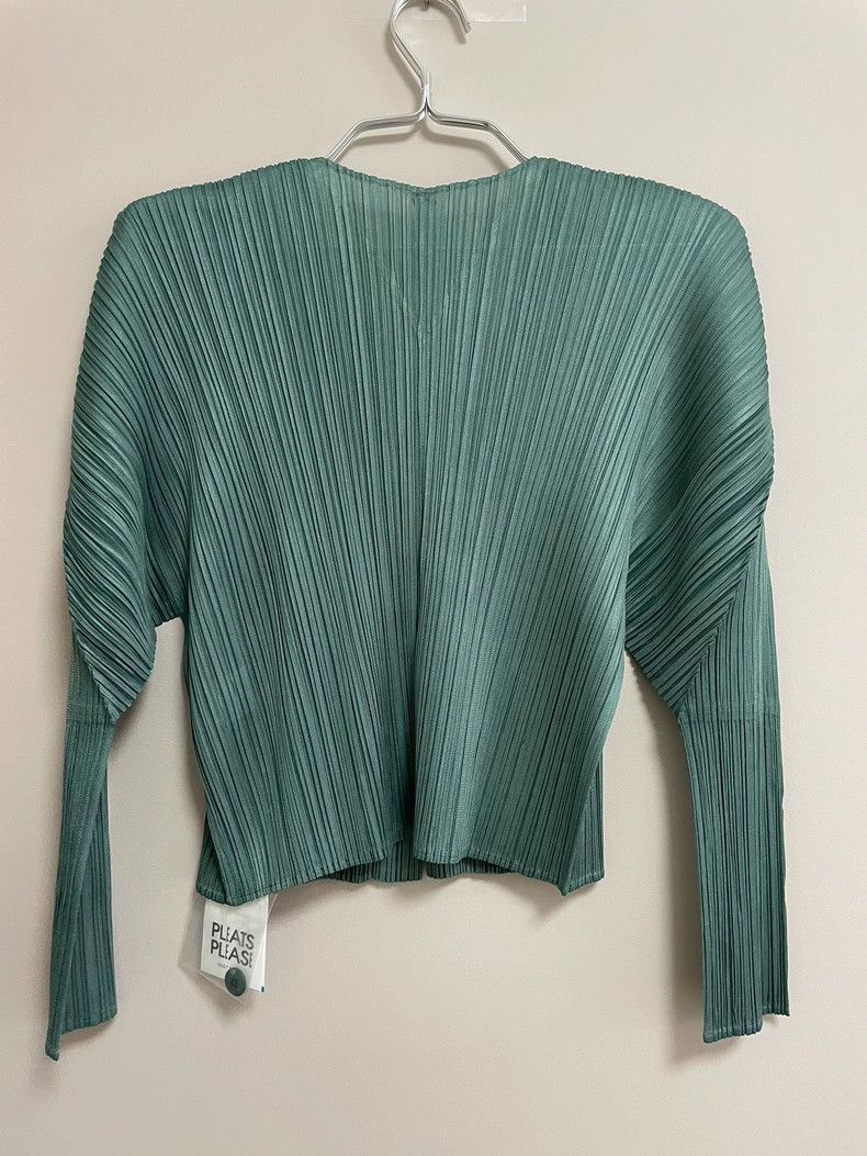 Issey Miyake Issey Miyake size:3 Green pleated cardigan Size S / US 4 / IT 40 - 2 Thumbnail