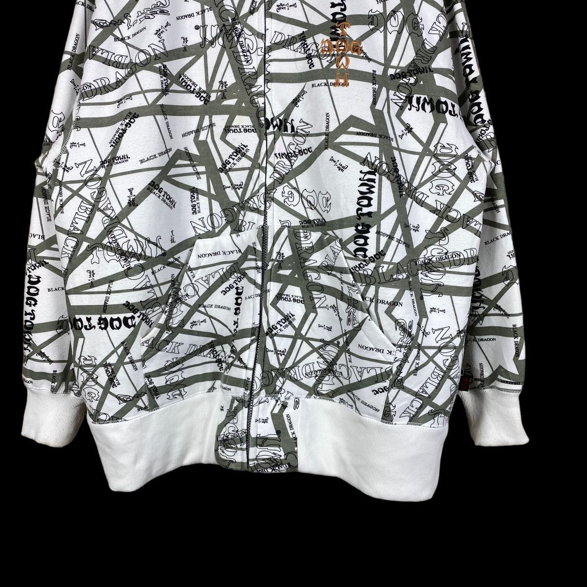 Dogtown × Japanese Brand DOGTOWN BLACK DRAGON FULL PRINT FUR HOODIE Size US XL / EU 56 / 4 - 4 Thumbnail