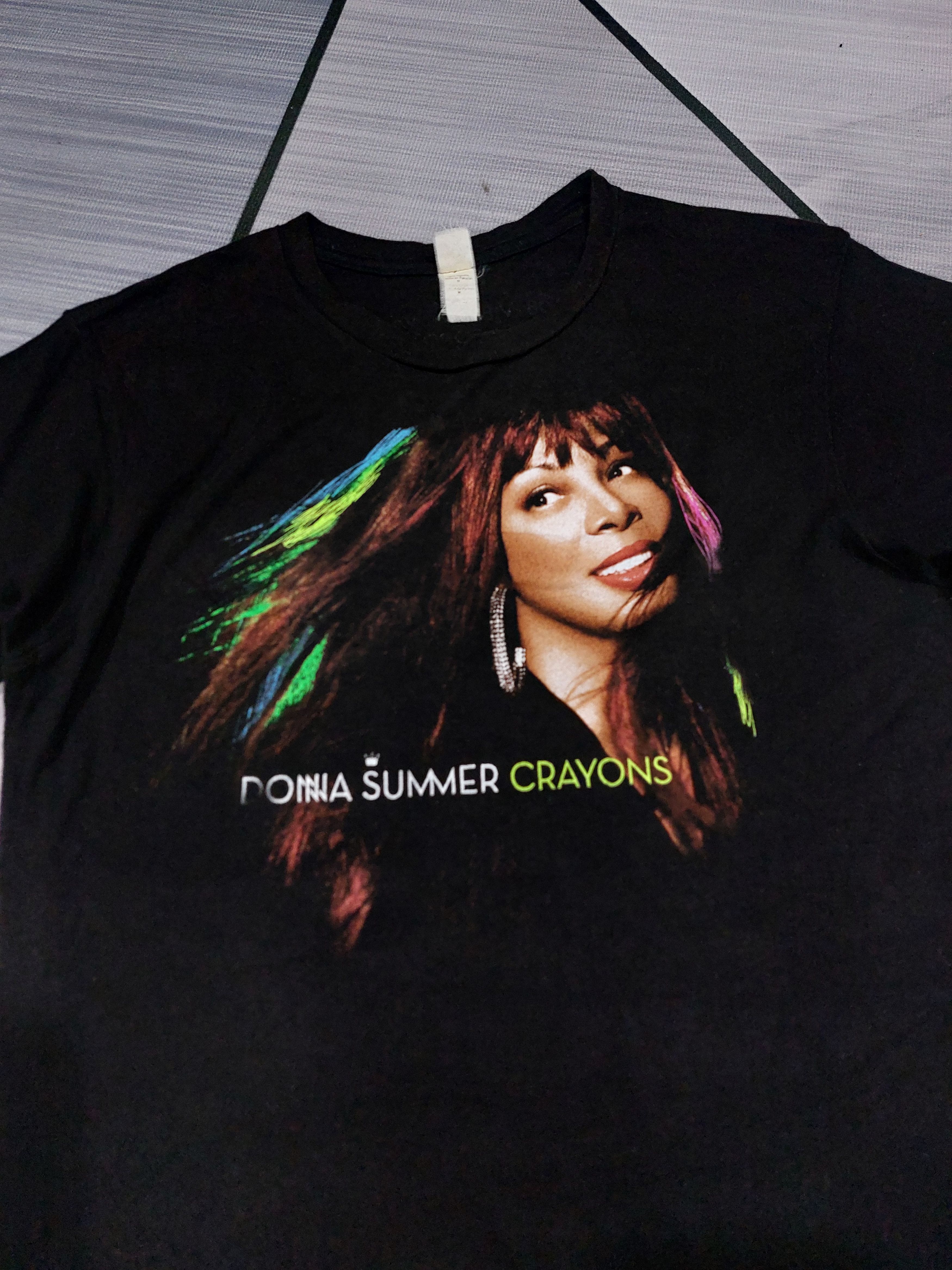 Band Tees × Vintage Y2K DONNA SUMMER TOUR CRAYONS 2008 Size US S / EU 44-46 / 1 - 6 Thumbnail
