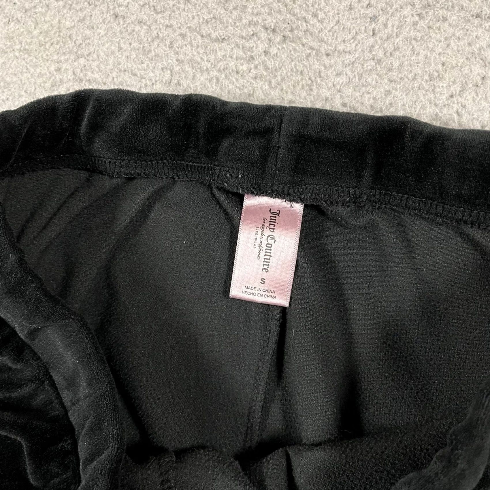Juicy Couture Juicy Couture Joggers Womens S Black Velour Rhinestone Y2K Sweatpants Bottom Size 28" / US 6 / IT 42 - 3 Thumbnail