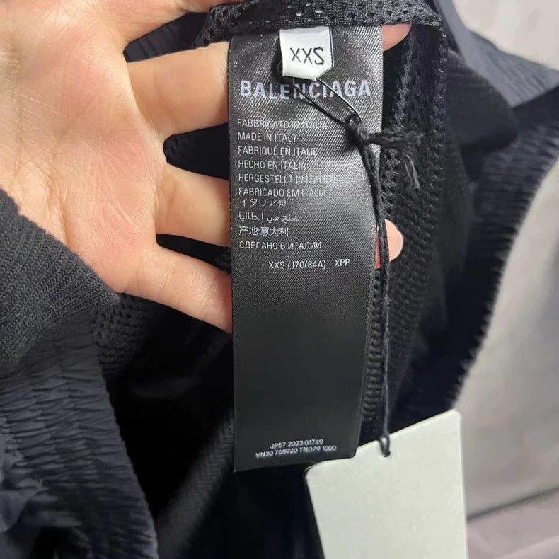 Balenciaga Balenciaga latest black letter printed stand up collar zipp Size US XXS / EU 40 - 4 Thumbnail