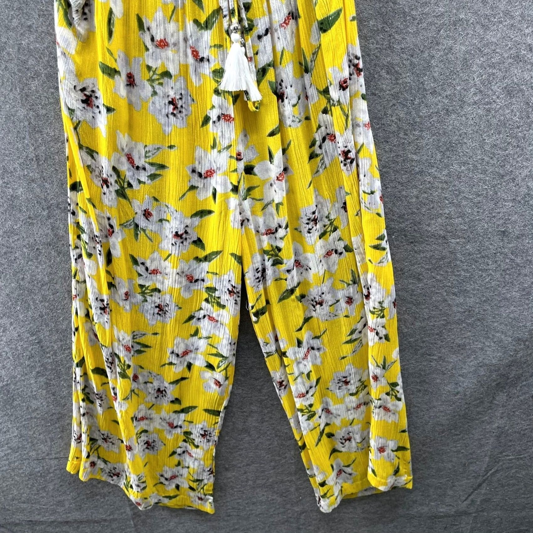 Vintage Blue Island Jumpsuit Womens L Yellow Rayon Tropical Floral Halter Wide Leg Crepe Size 36" / US 14 / IT 50 - 4 Thumbnail