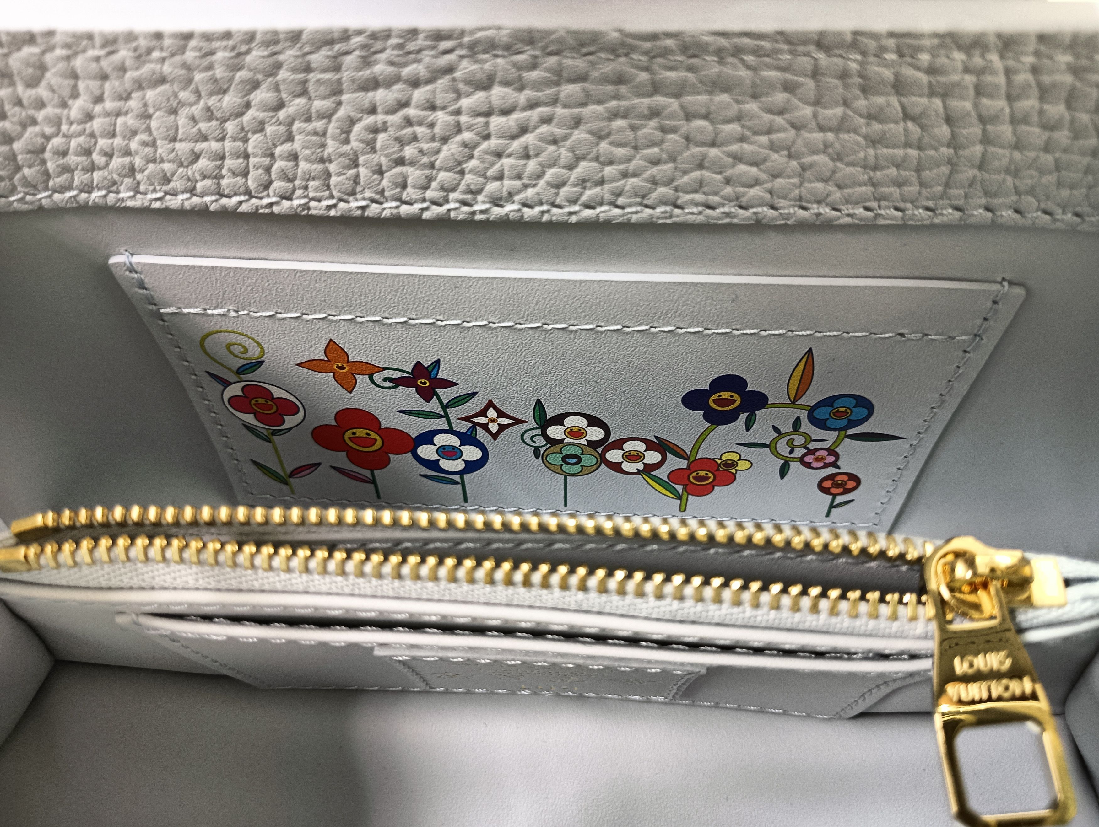 Louis Vuitton × Takashi Murakami East-West Mini Capucines Size ONE SIZE - 7 Thumbnail