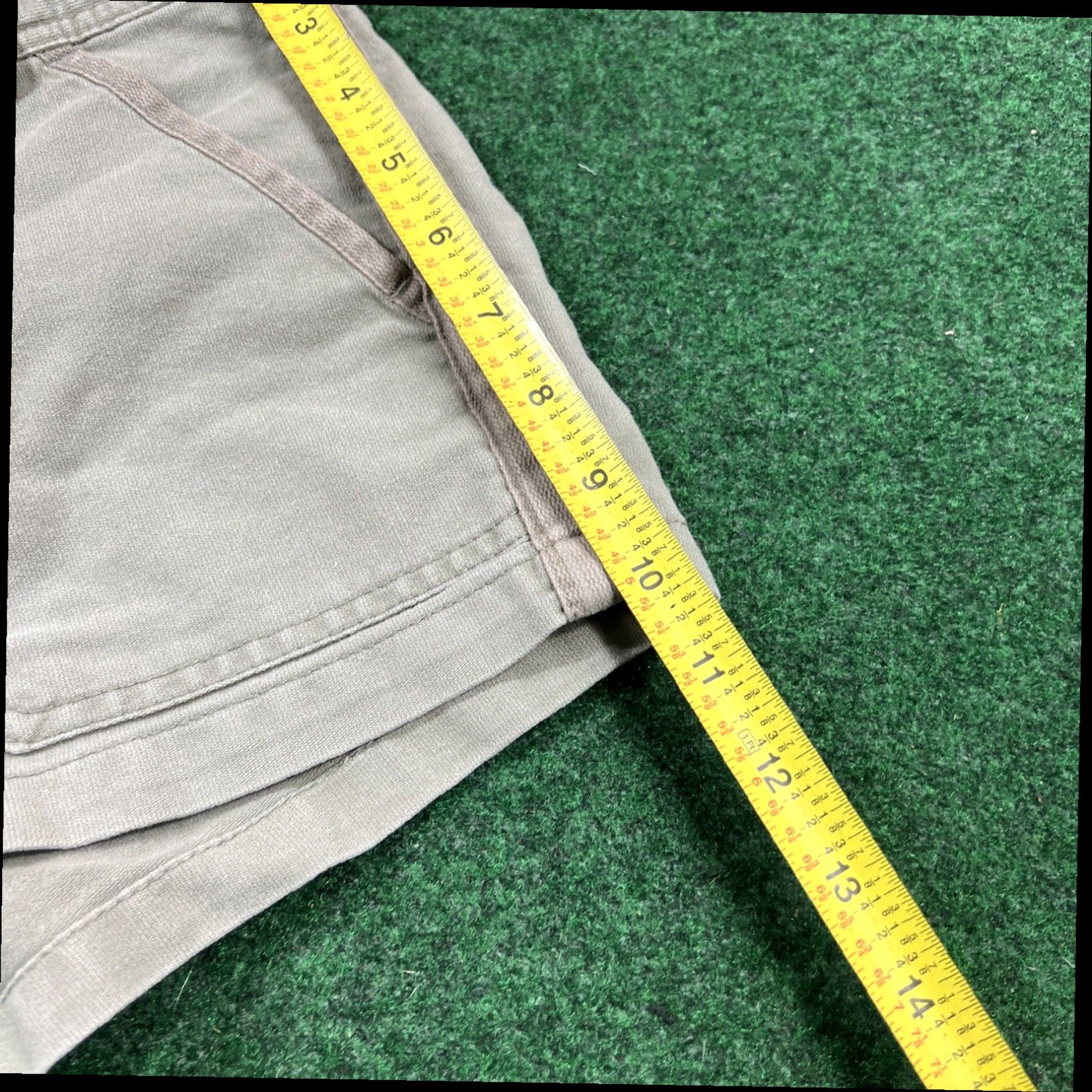 Old Navy Old Navy Womens Shorts Army Green Ultra Low Waist 3 Inch Inseam Casual Sz 6(29) Size 28" / US 6 / IT 42 - 7 Thumbnail