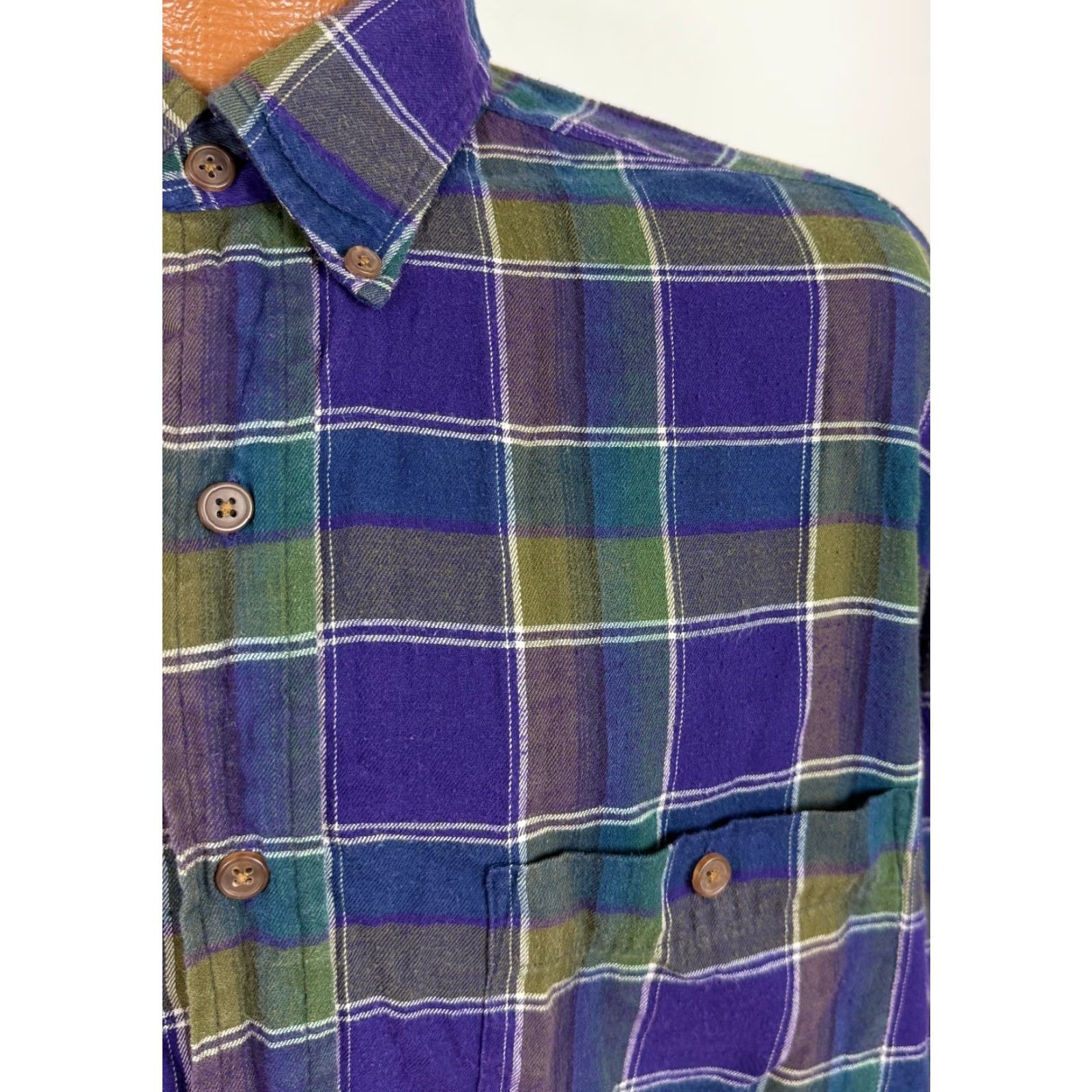 Arrow VINTAGE Arrow Shirt Men L Purple 90s Plaid Outdoors Travel USA Made Chevella Button-Up Long Sleeve Collar-Down Pockets Cotton Polyester Size US L / EU 52-54 / 3 - 6 Thumbnail