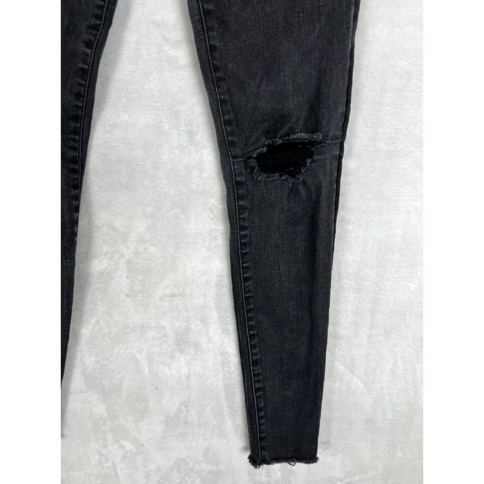 Abercrombie & Fitch Abercrombie & Fitch Black Ultra High Rise Skinny Jeans Womens 2R Black Size 26" / US 2 / IT 38 - 3 Thumbnail