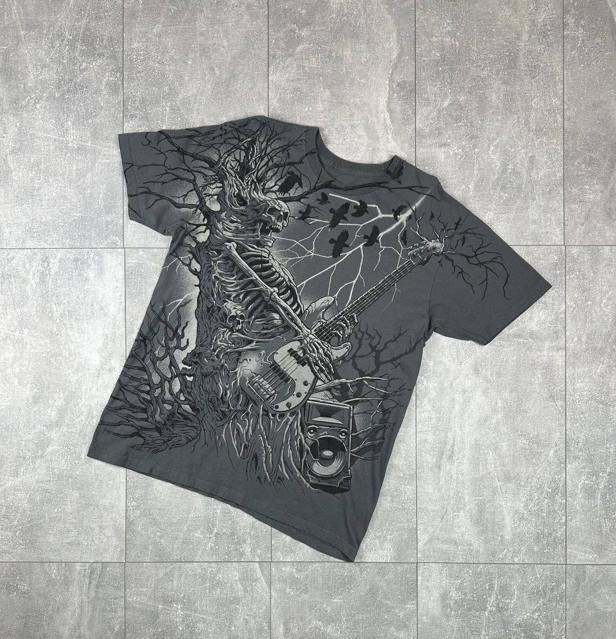 Liquid Blue Liquid Blue Art Graphic Overprint Logo Sliver Retro T-Shirt Size US L / EU 52-54 / 3 - 1 Thumbnail