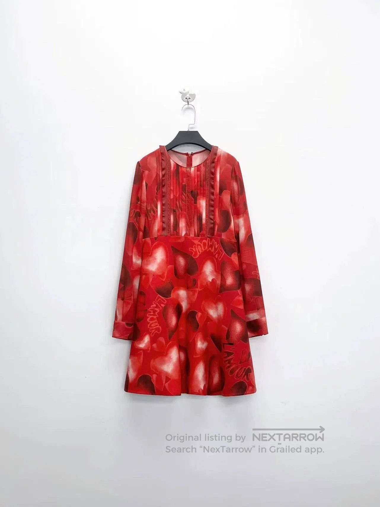 Valentino red floral heart print dress by Valentino. Size M / US 6-8 / IT 42-44 - 1 Thumbnail