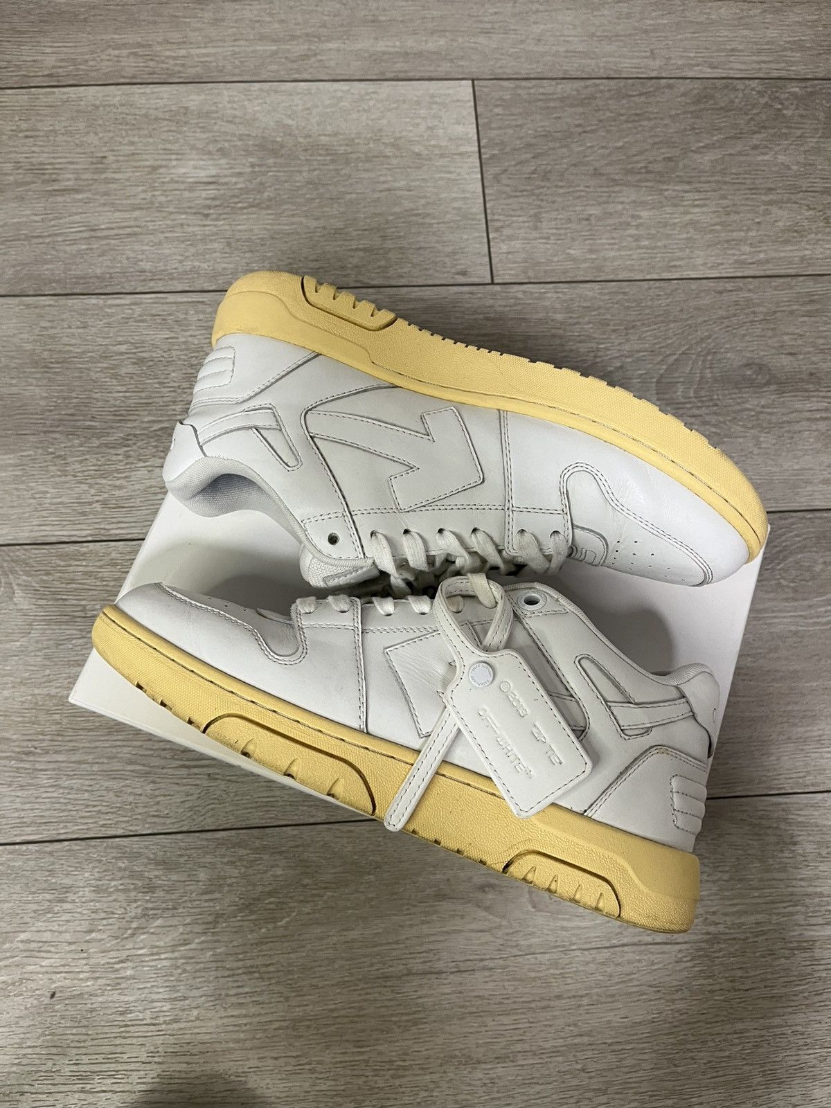 Off-White Off-White Out Off Office Size US 9 / EU 42 - 2 Thumbnail