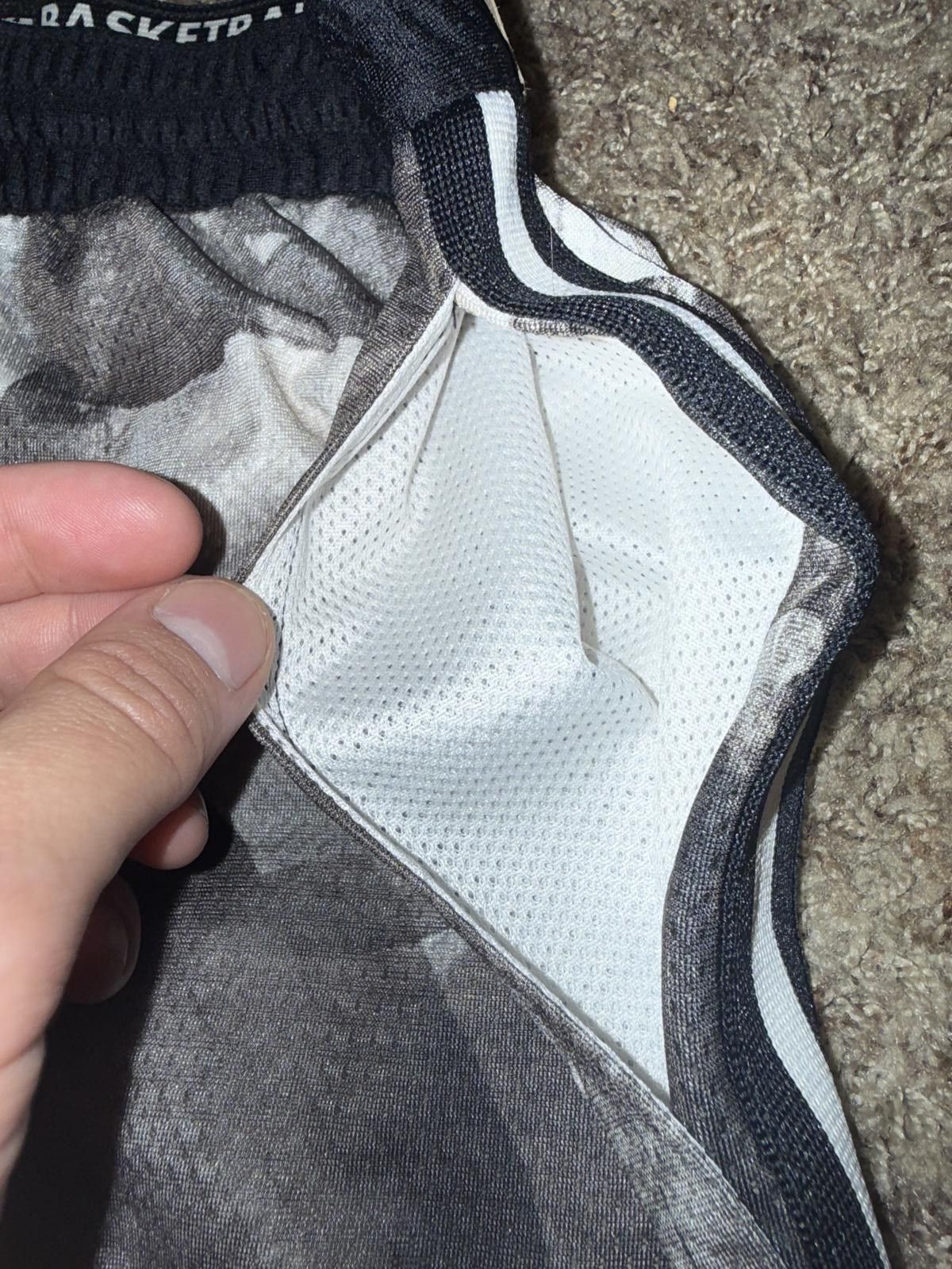 Nike Nike Men’s DNA Dri-FIT 6" Woven Basketball Shorts Sample Size US 34 / EU 50 - 3 Thumbnail