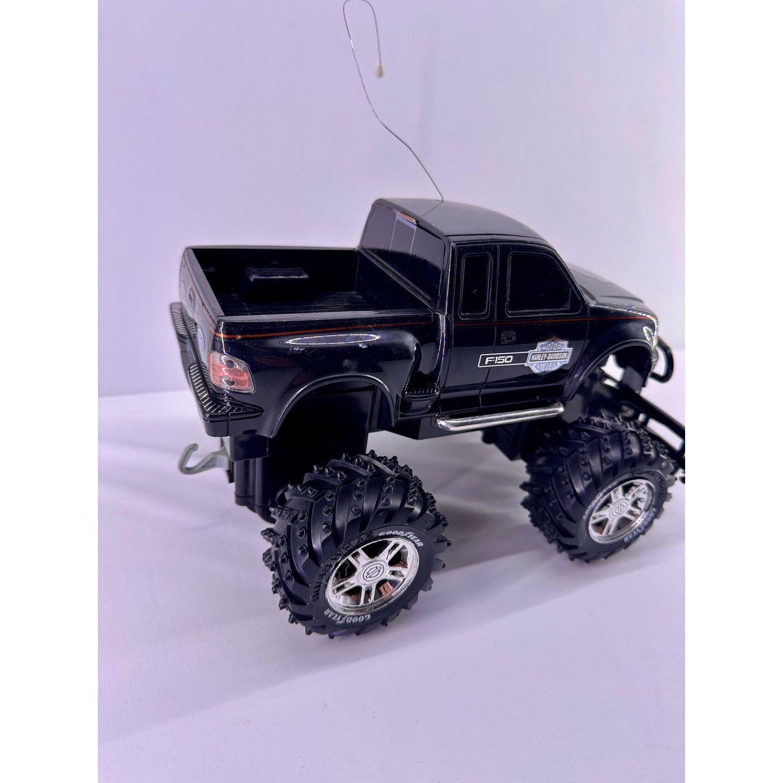Harley Davidson Nikko Limited Edition Harley-Davidson F-150 Pickup UNTESTED Size ONE SIZE - 7 Thumbnail