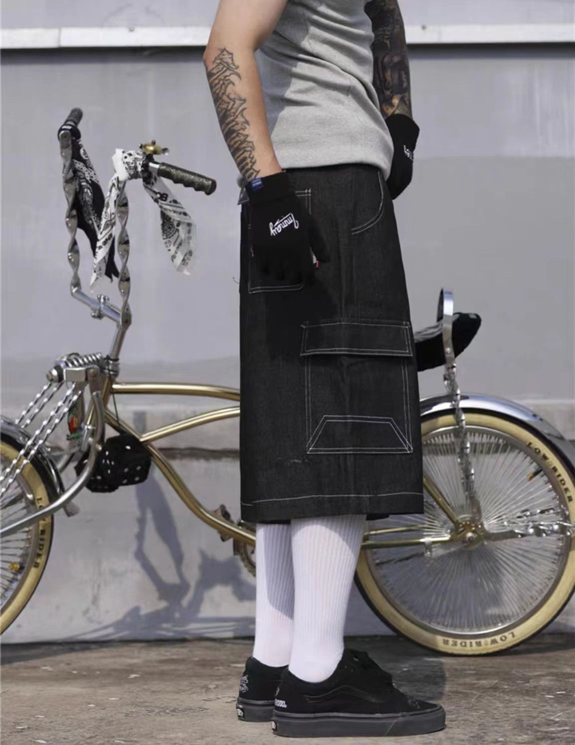 Jean Hip-hop embroidered over-the-knee baggy denim shorts Size US 32 / EU 48 - 3 Thumbnail