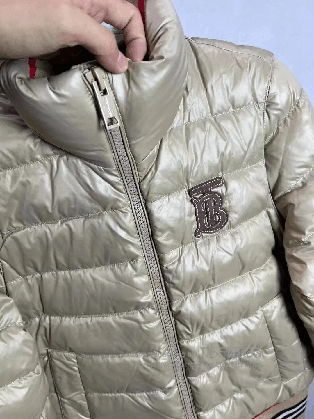 Burberry Burberry TB Embroidery Detachable Sleeve Down Jacket. Size S / US 4 / IT 40 - 4 Thumbnail