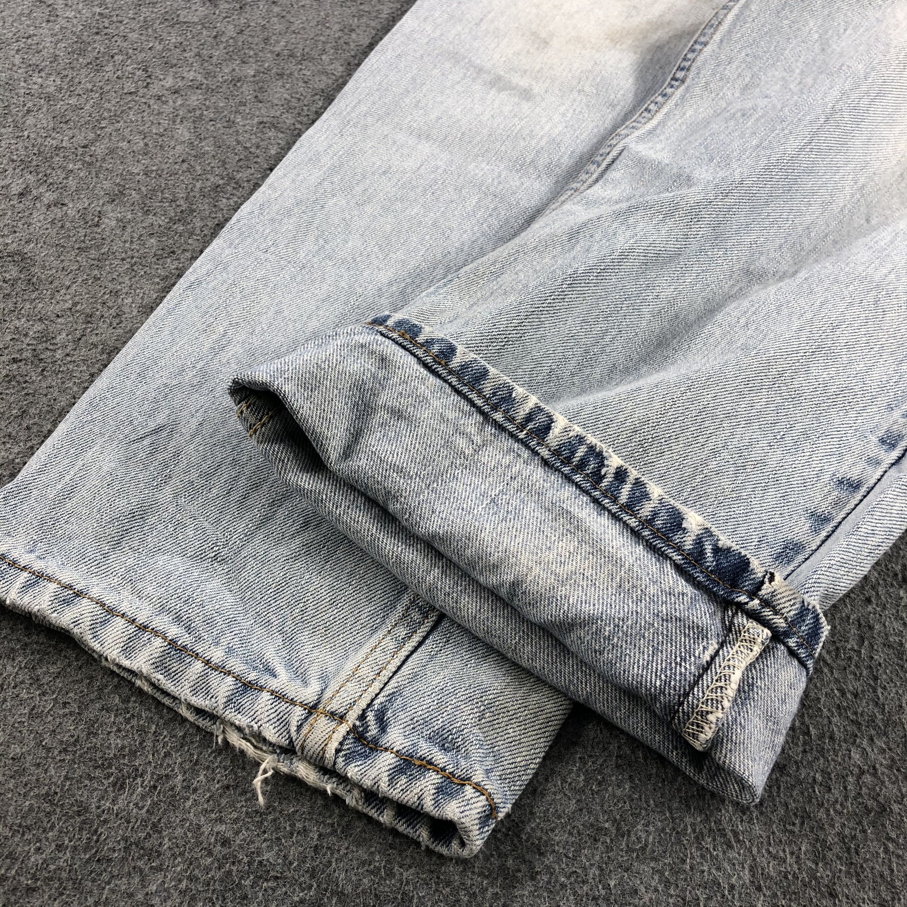 Levi's Vintage Light Wash Levis Jeans-J2059 Size US 34 / EU 50 - 7 Thumbnail