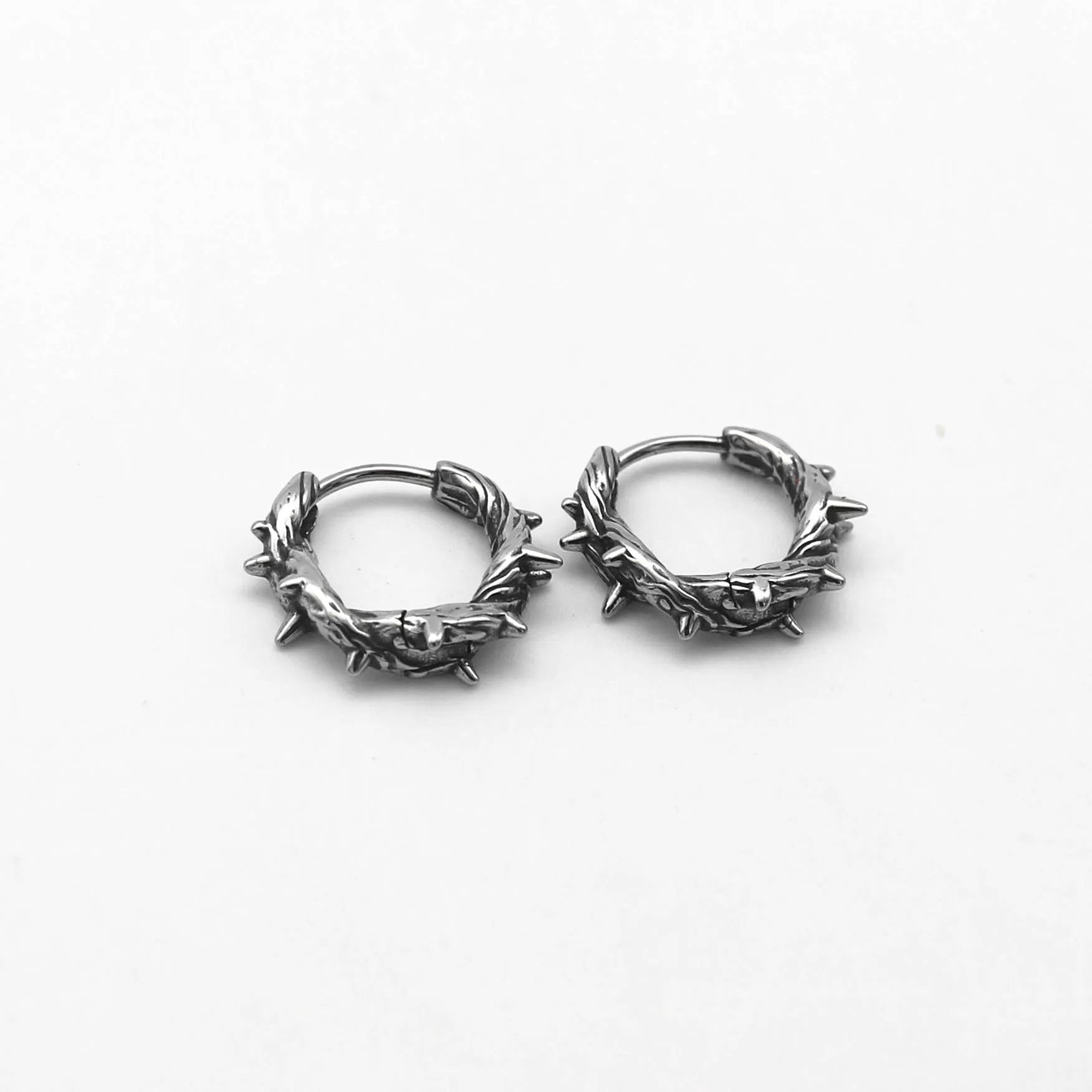 Jewelry x Vintage Men's Small Earrings in Silver
