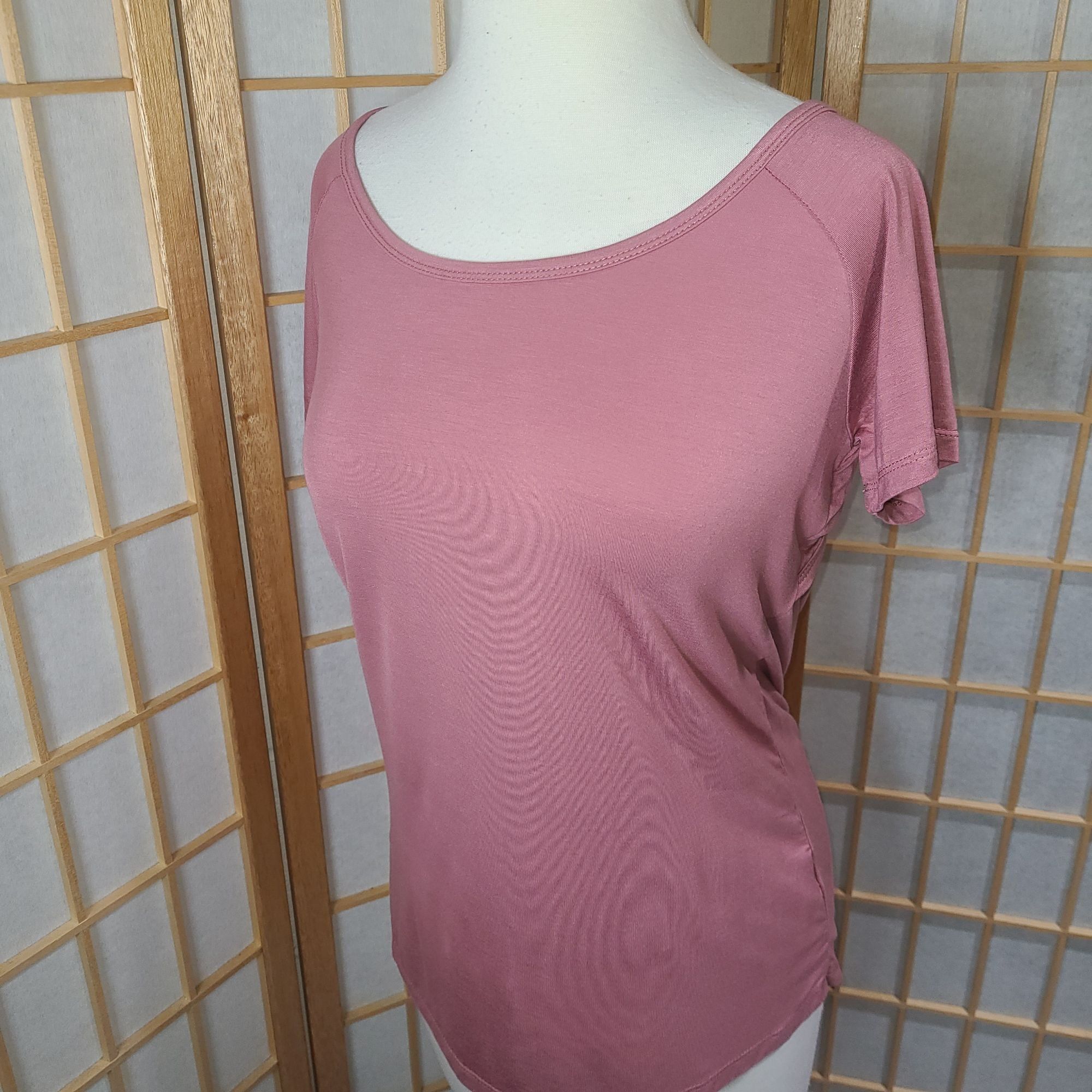 Other NWT The Free Yoga Sm Open Back Top Size S / US 4 / IT 40 - 12 Thumbnail