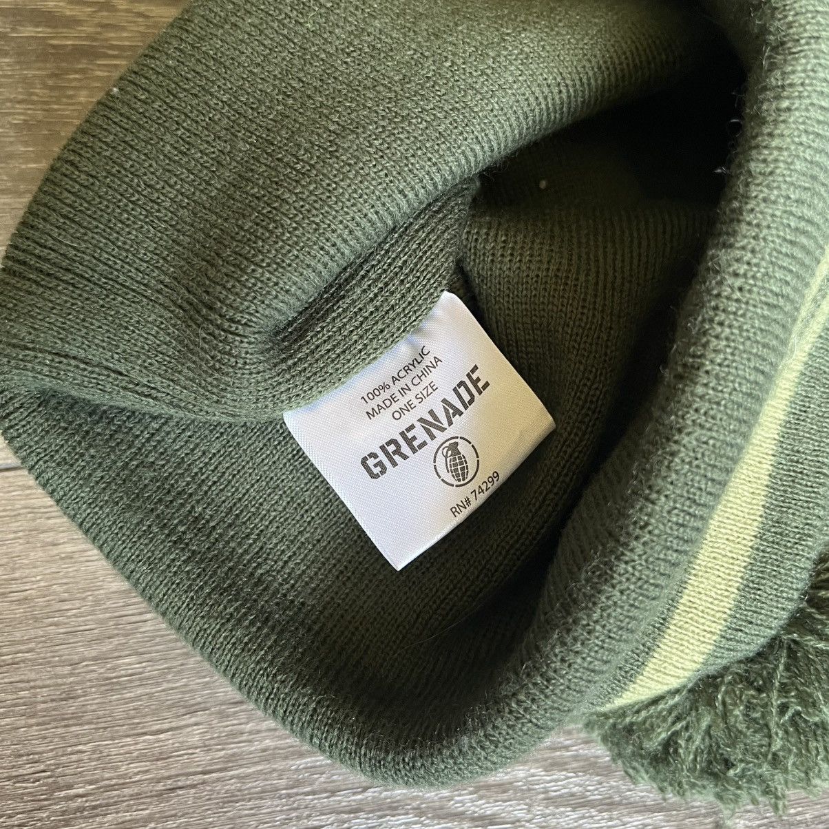 Grenade Vintage Y2K Grenade 2 Tone Puff Skater Beanie Xaviersobased Size ONE SIZE - 5 Thumbnail