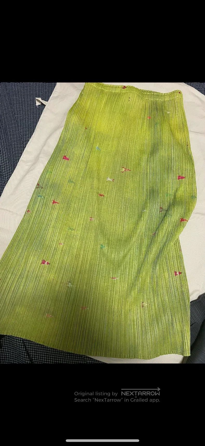 Issey Miyake Issey Miyake size:3 Avocado Green Midi Skirt Size 31" - 1 Thumbnail