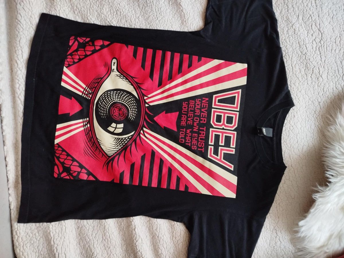 Obey × Vintage Vintage T Shirt - Obey Size US M / EU 48-50 / 2 - 1 Thumbnail