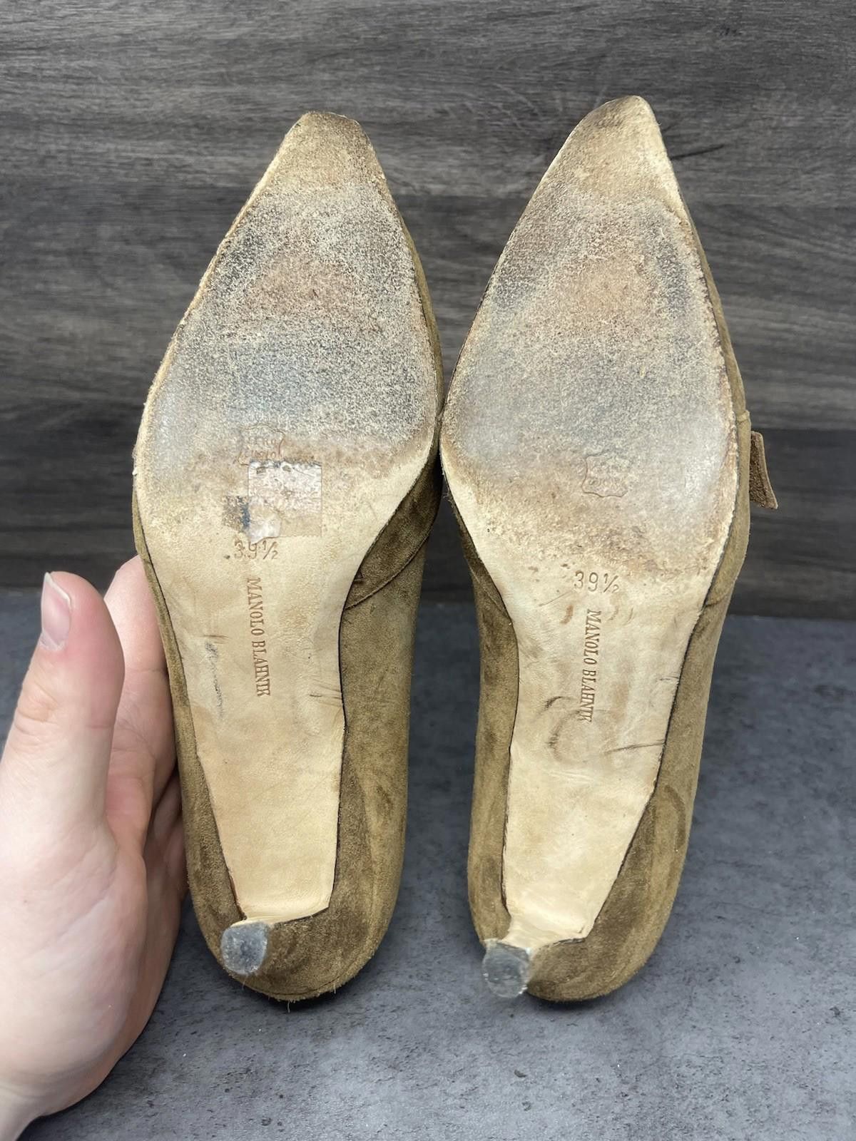 Manolo Blahnik Manolo Blahnik Heels Womens Size 8.5 (39.5) Brown Suede Size US 8.5 / IT 38.5 - 8 Thumbnail