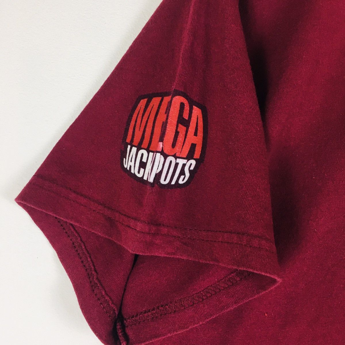 Fruit Of The Loom × Vintage Vintage Rich And Famous Video Slots Mega Jackpots Tee Size US L / EU 52-54 / 3 - 7 Thumbnail