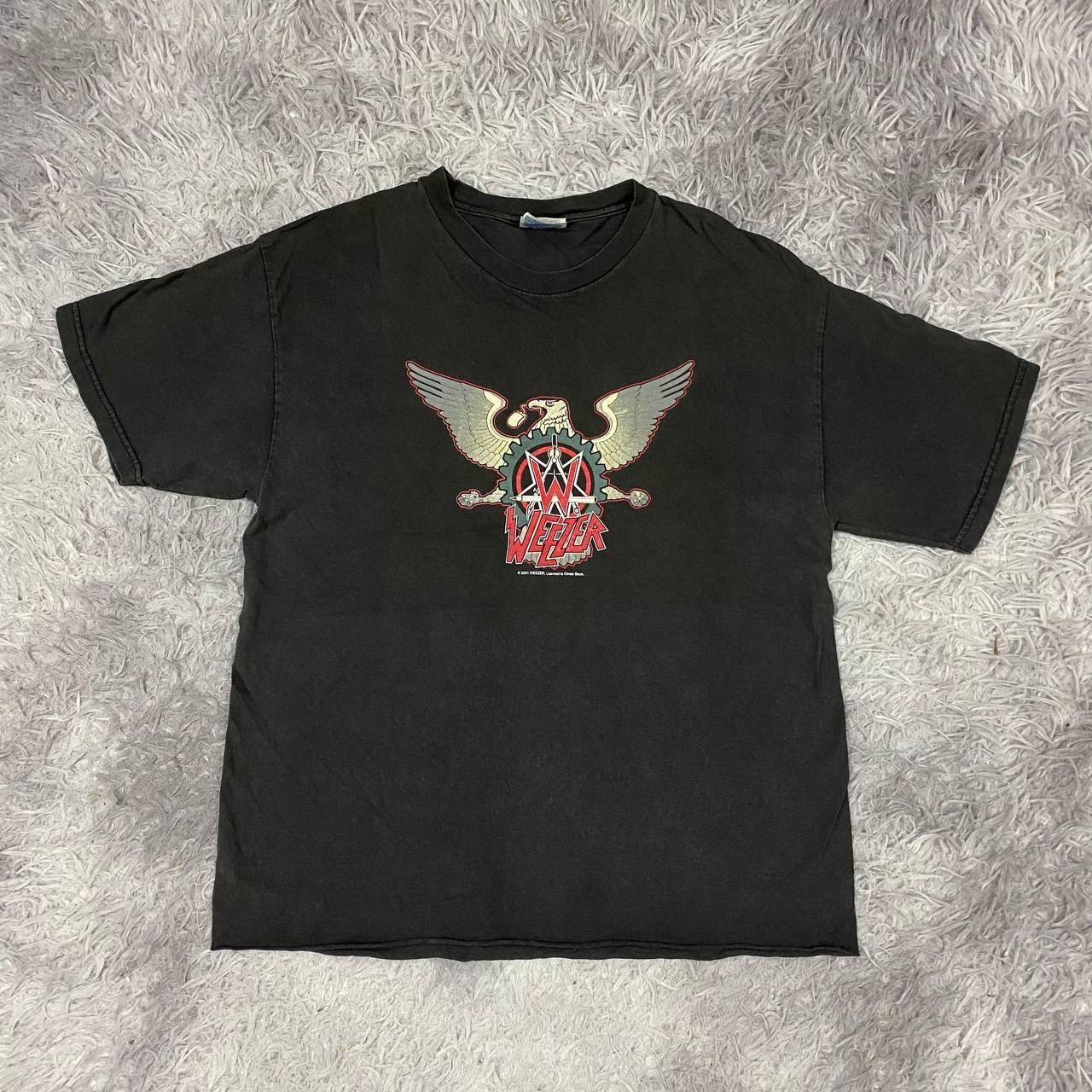 Band Tees Crop band vintage Y2K weezer Size US M / EU 48-50 / 2 - 1 Thumbnail