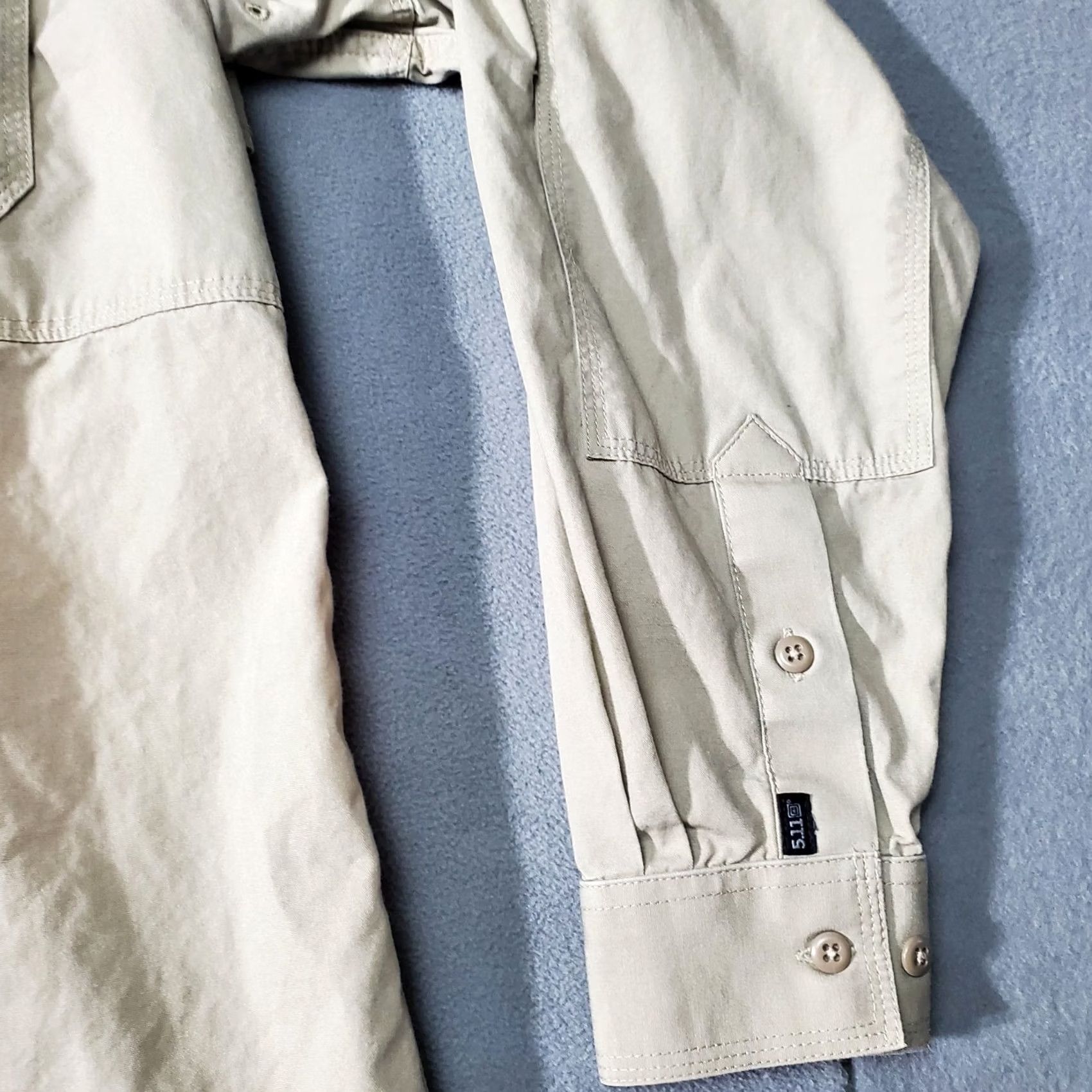 Vintage 5.11 Tactical Shirt Mens Large Beige Khaki Cargo Concealed Stash Pockets Utility Button-Up Long Sleeve Size US L / EU 52-54 / 3 - 5 Thumbnail