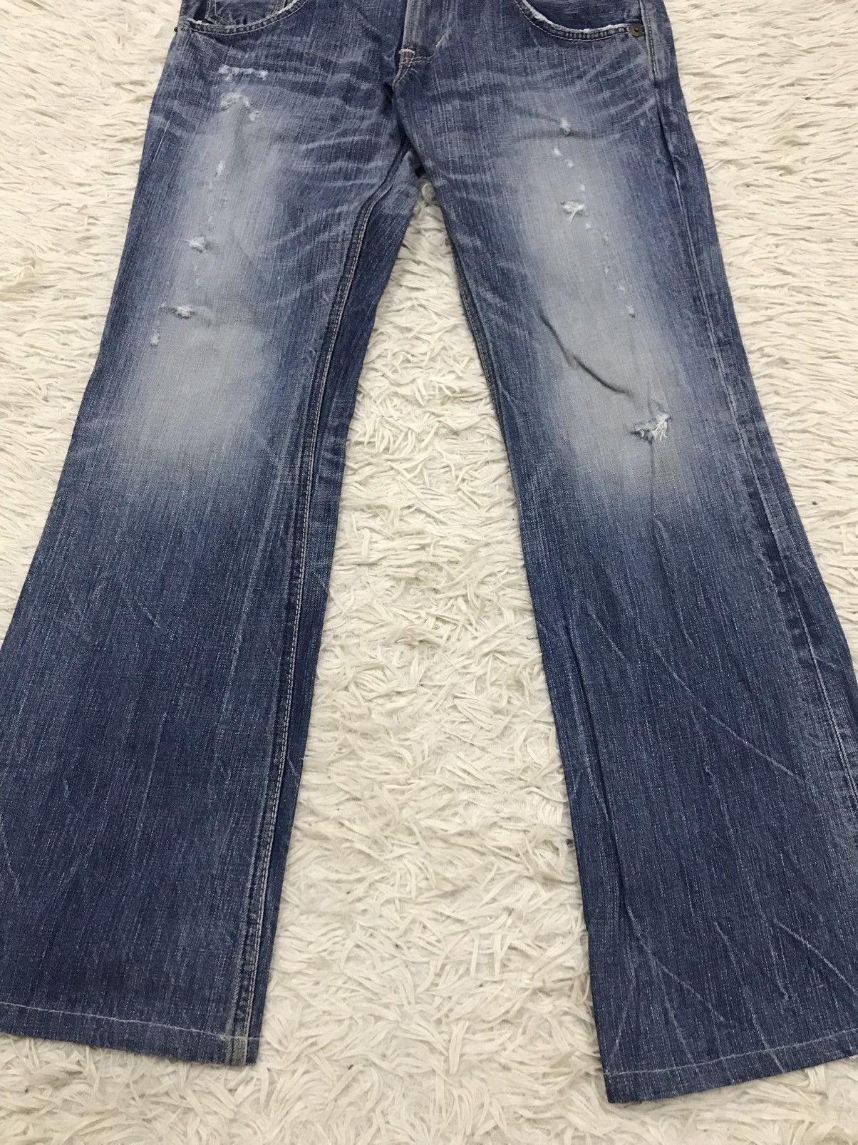 Edwin Vintage Edwin Lot 503 Bluetrip Distressed Design Flare Jeans Size US 30 / EU 46 - 2 Thumbnail