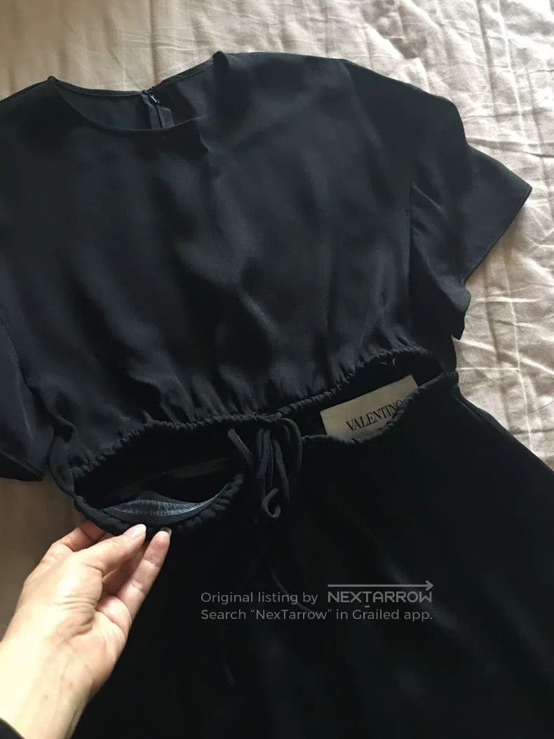 Valentino Valentino Black short-sleeved dress Size S / US 4 / IT 40 - 3 Thumbnail