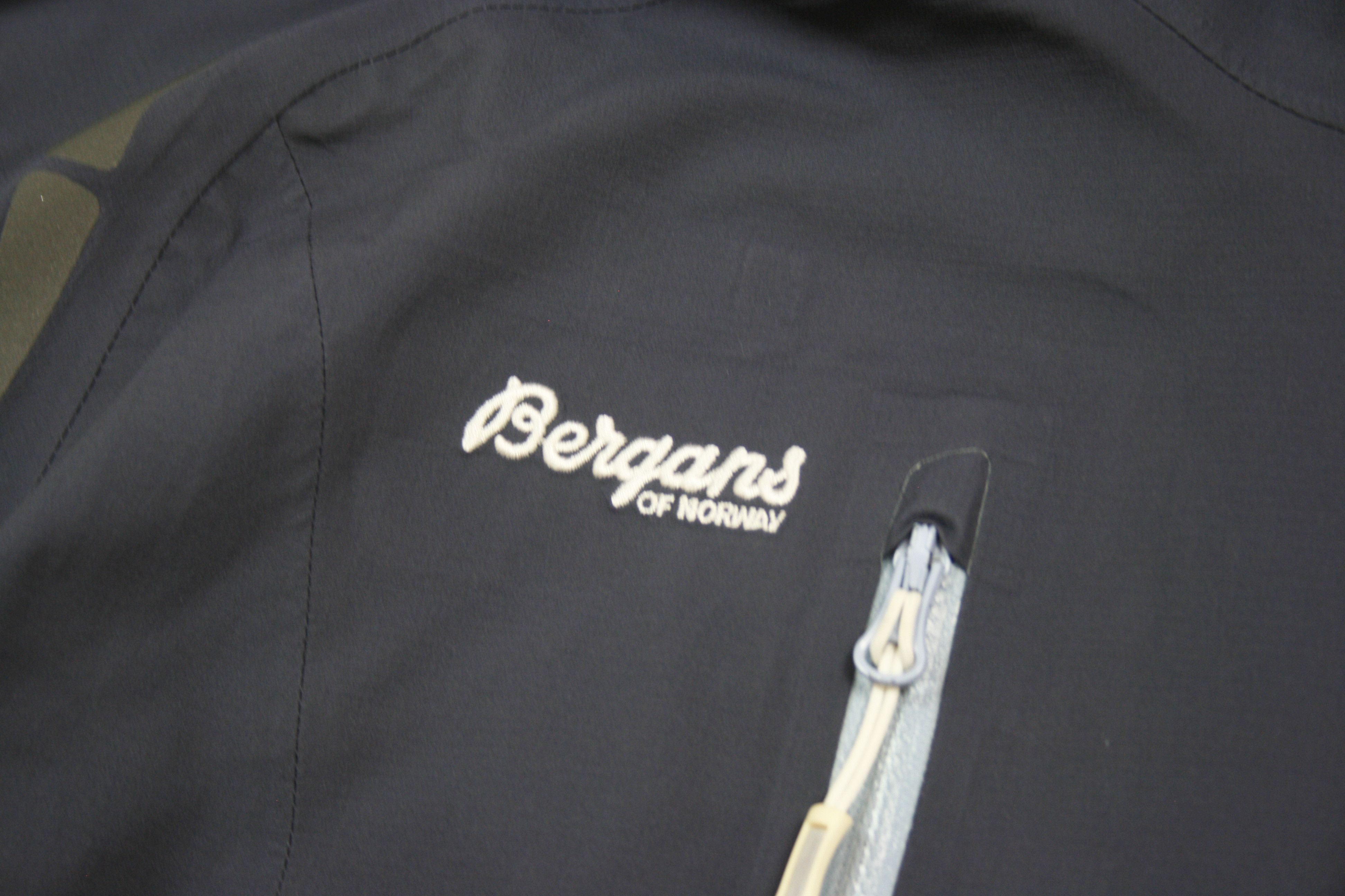 Bergans Glittertind Lady Storm Sidewinder Jacket Size L / US 10 / IT 46 - 12 Thumbnail