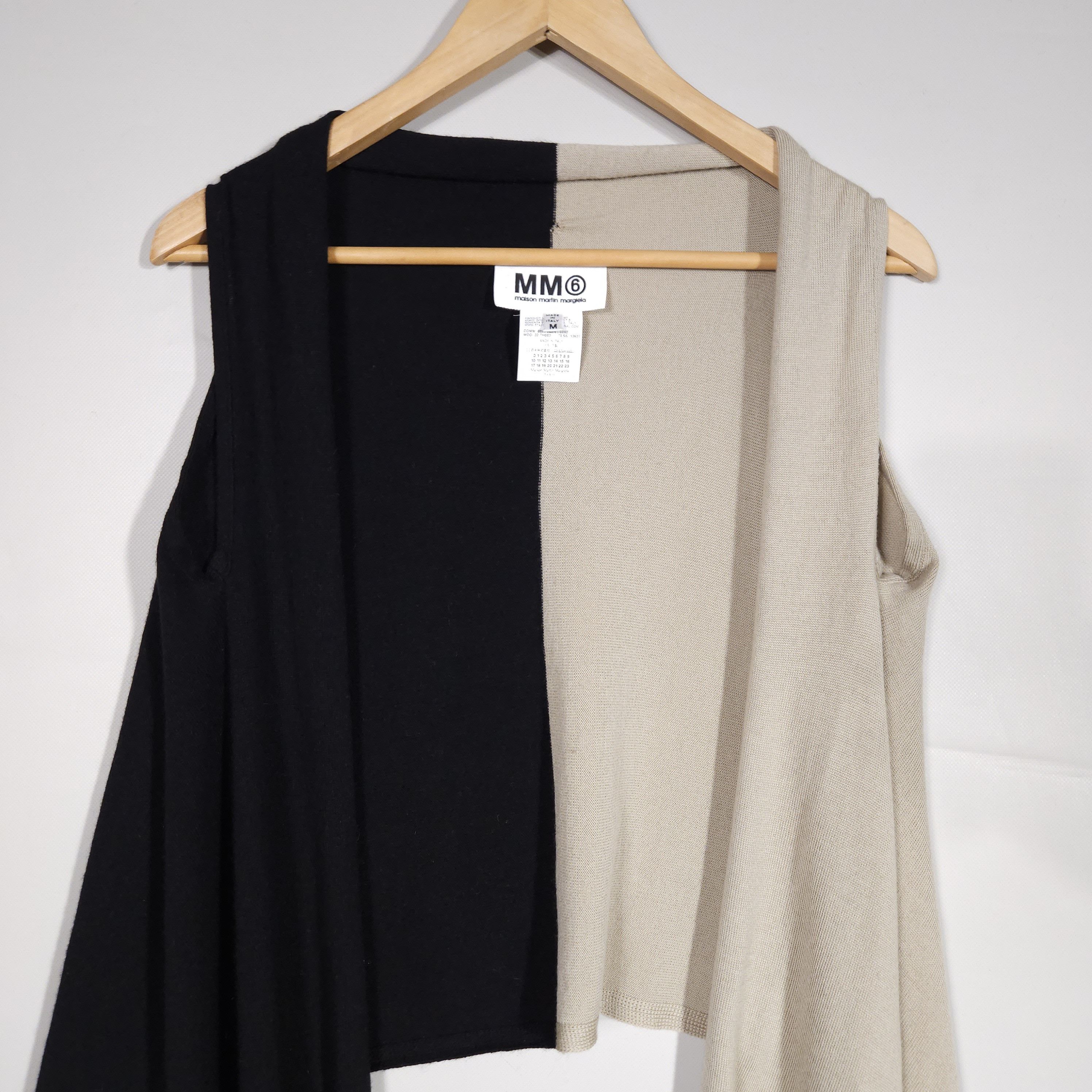 Maison Margiela MM6 Maison Martin Margiela Cape Wool made in Italy size M Size M / US 6-8 / IT 42-44 - 4 Thumbnail
