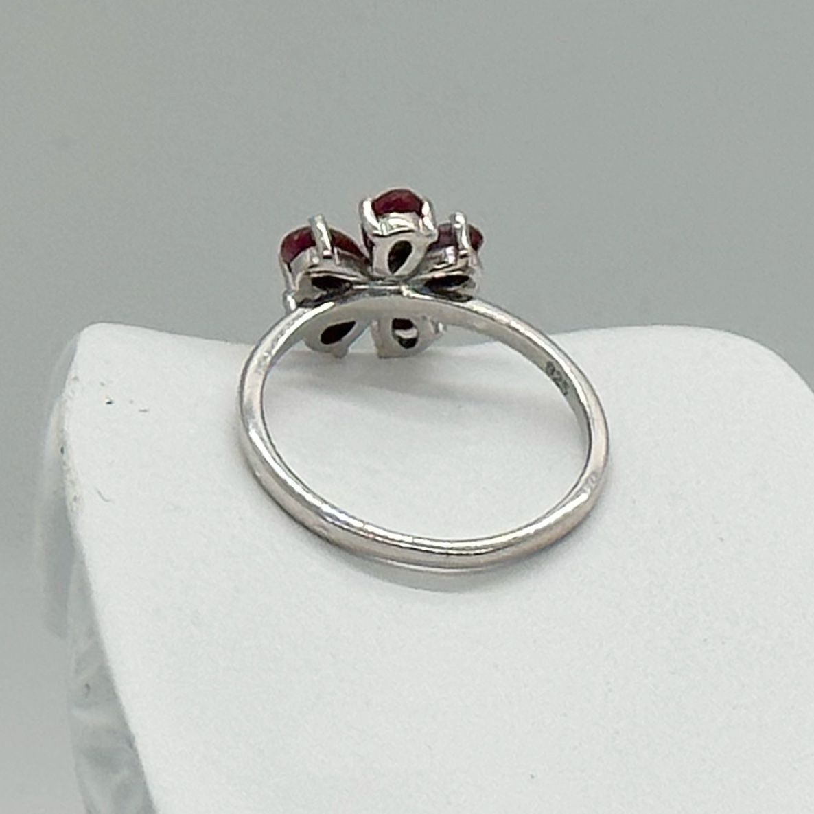 Other Natural Ruby Flower Ring - Sterling Silver - Size 8 - Simp Size ONE SIZE - 6 Thumbnail