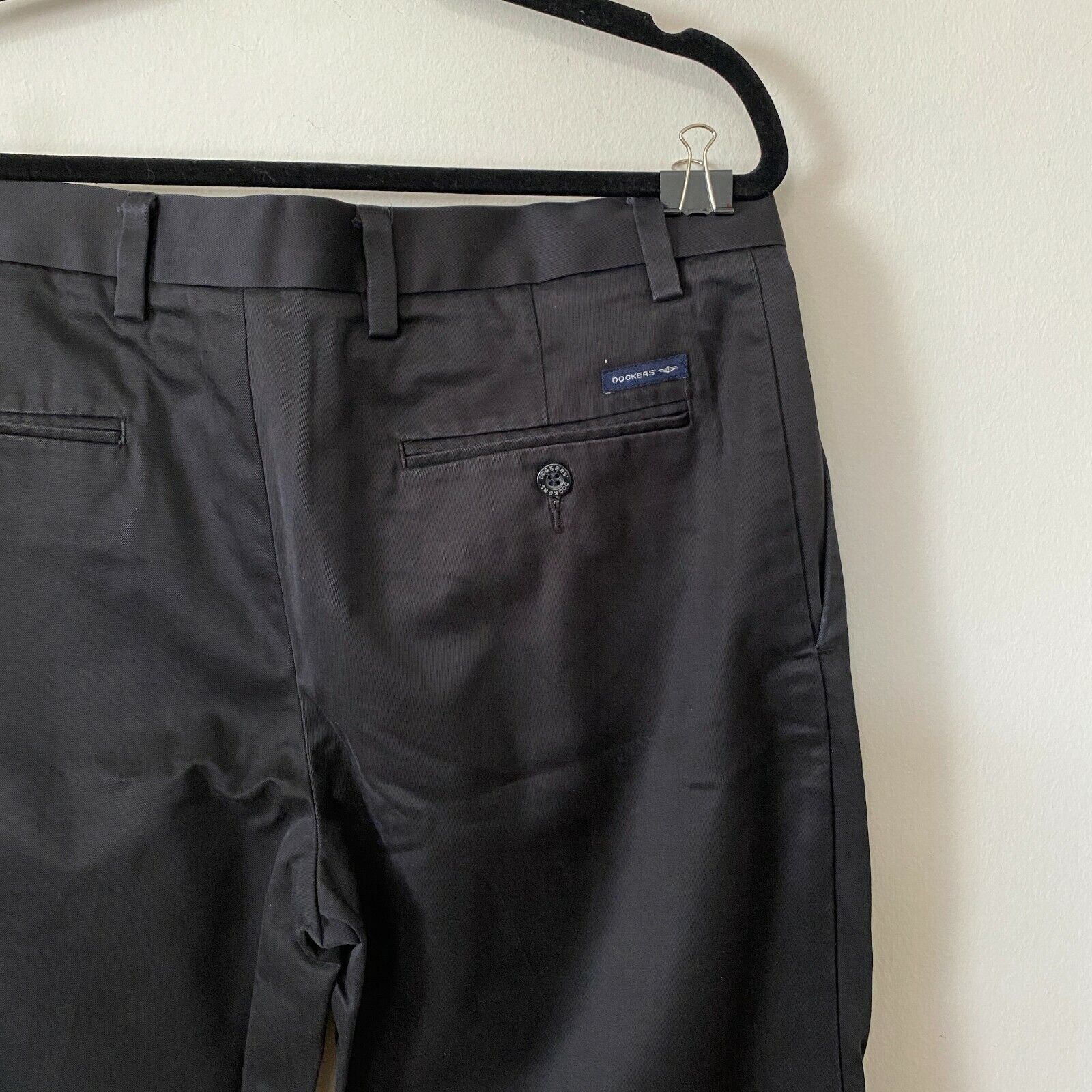 Dockers Dockers D3 Classic Pleated Black Zip Close Casual Trouser Size US 34 / EU 50 - 6 Thumbnail