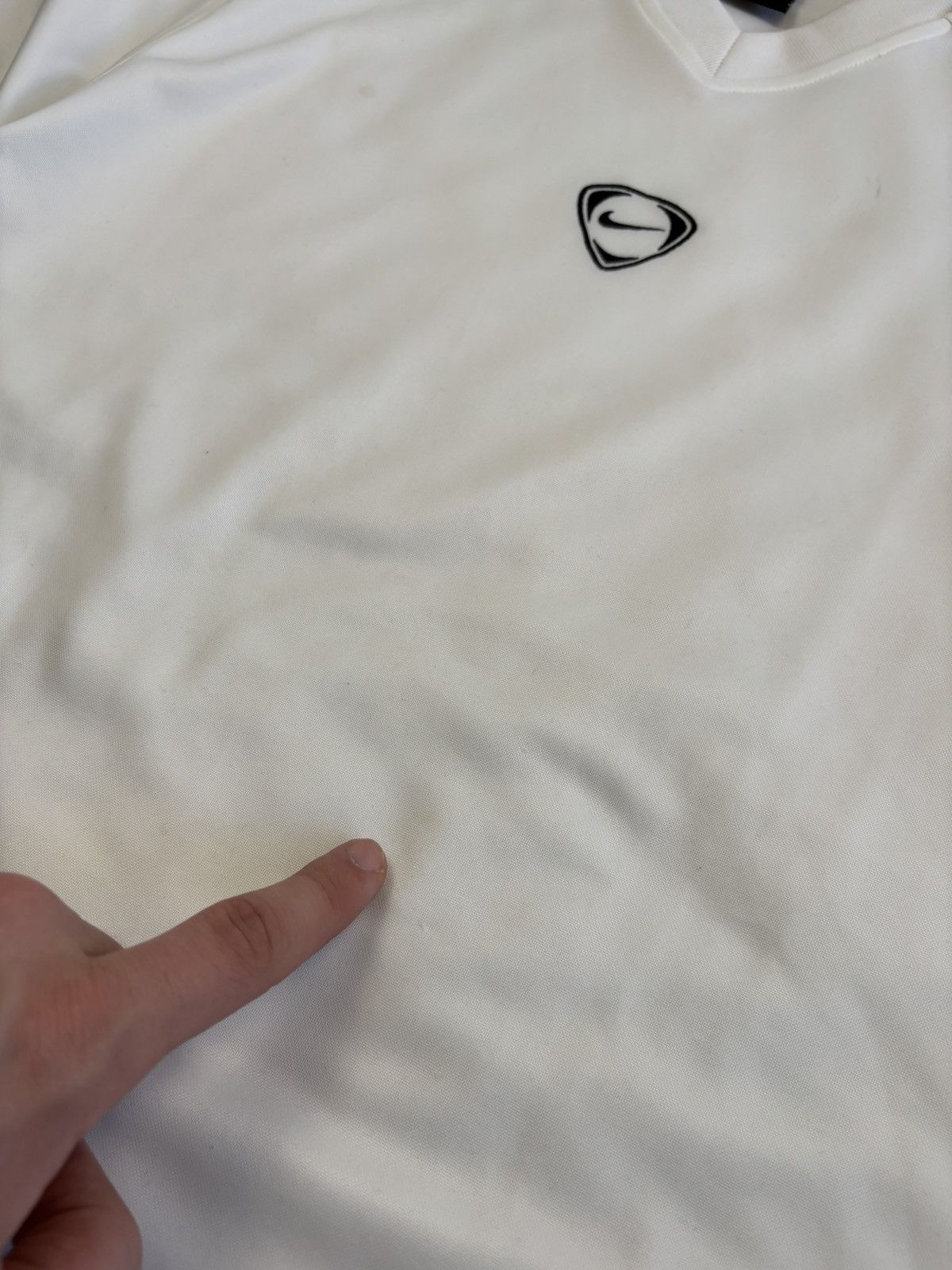 Nike × Vintage Vintage Nike 90’s Central Swoosh Tee T-shirt Size S Size US S / EU 44-46 / 1 - 11 Thumbnail