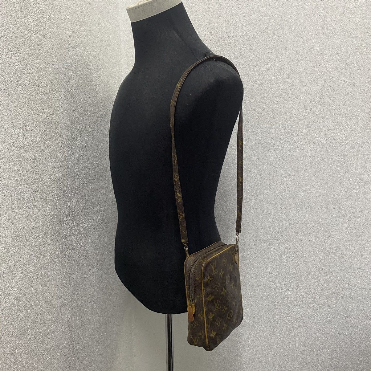 Vintage ‼️YES‼️AUTH. VINTAGE LOUIS VUITTON MINI DANUBE SHOULDER BAG Size ONE SIZE - 16 Thumbnail