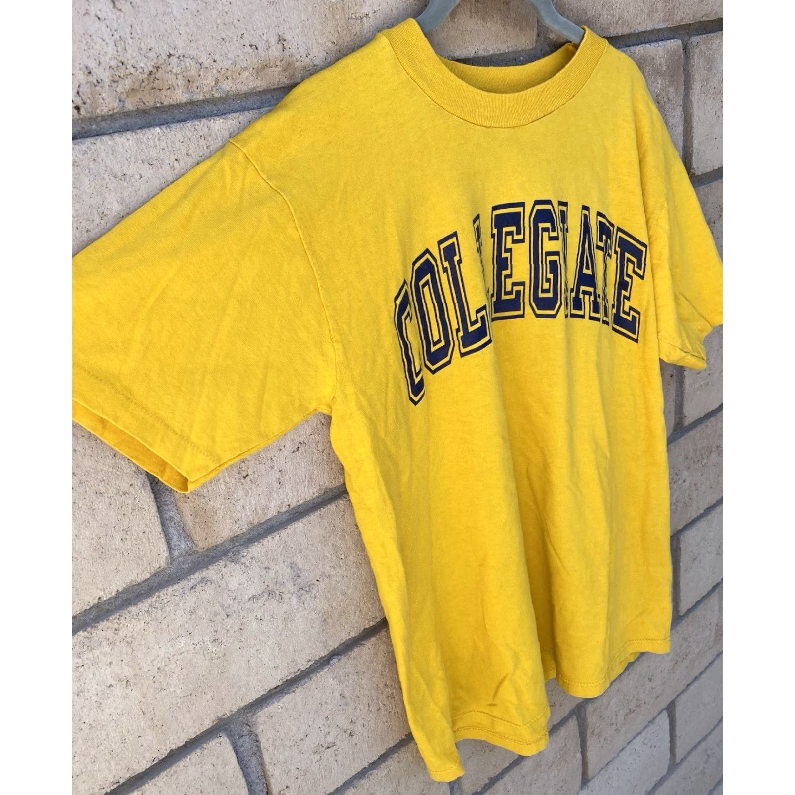 Champion VINTAGE Champion T-Shirt Short Sleeve Men L Yellow Collegiate Graphic Print Sleeve Single Stitch Made In USA Size US L / EU 52-54 / 3 - 3 Thumbnail