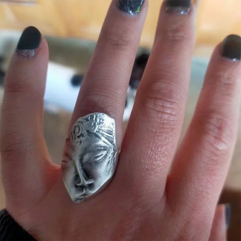 Jewelry × Vintage Vintage Human Face Ring Size ONE SIZE - 6 Thumbnail