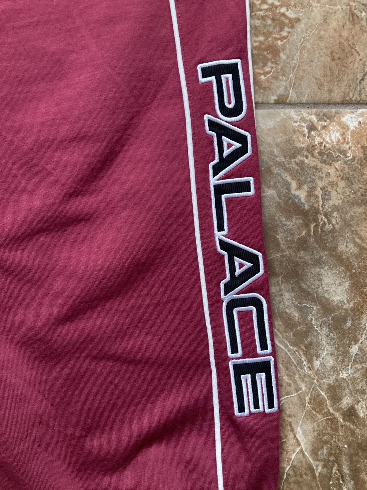Palace PALACE SKATEBOARDS || INTERNATIONAL JOGGER || Size US 33 - 2 Thumbnail