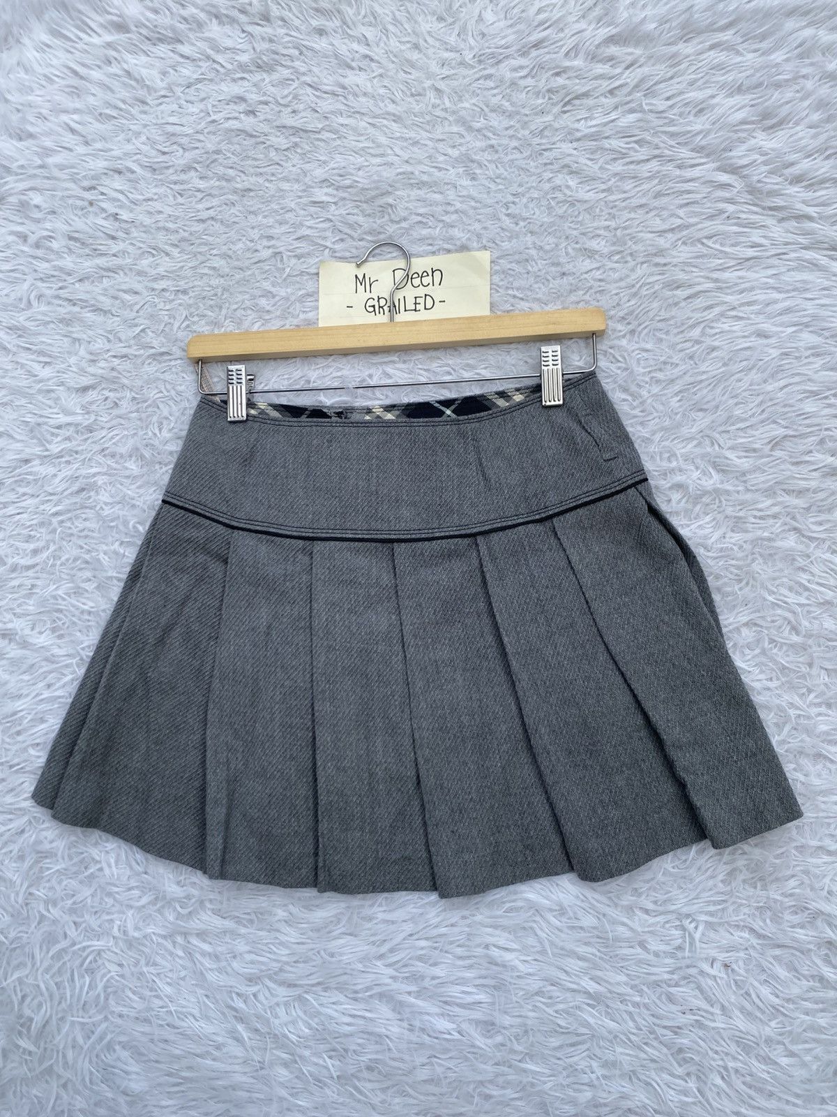 Burberry Rare Vintage Burberry Pleats Mini Skirt Size 27" / US 4 / IT 40 - 16 Thumbnail