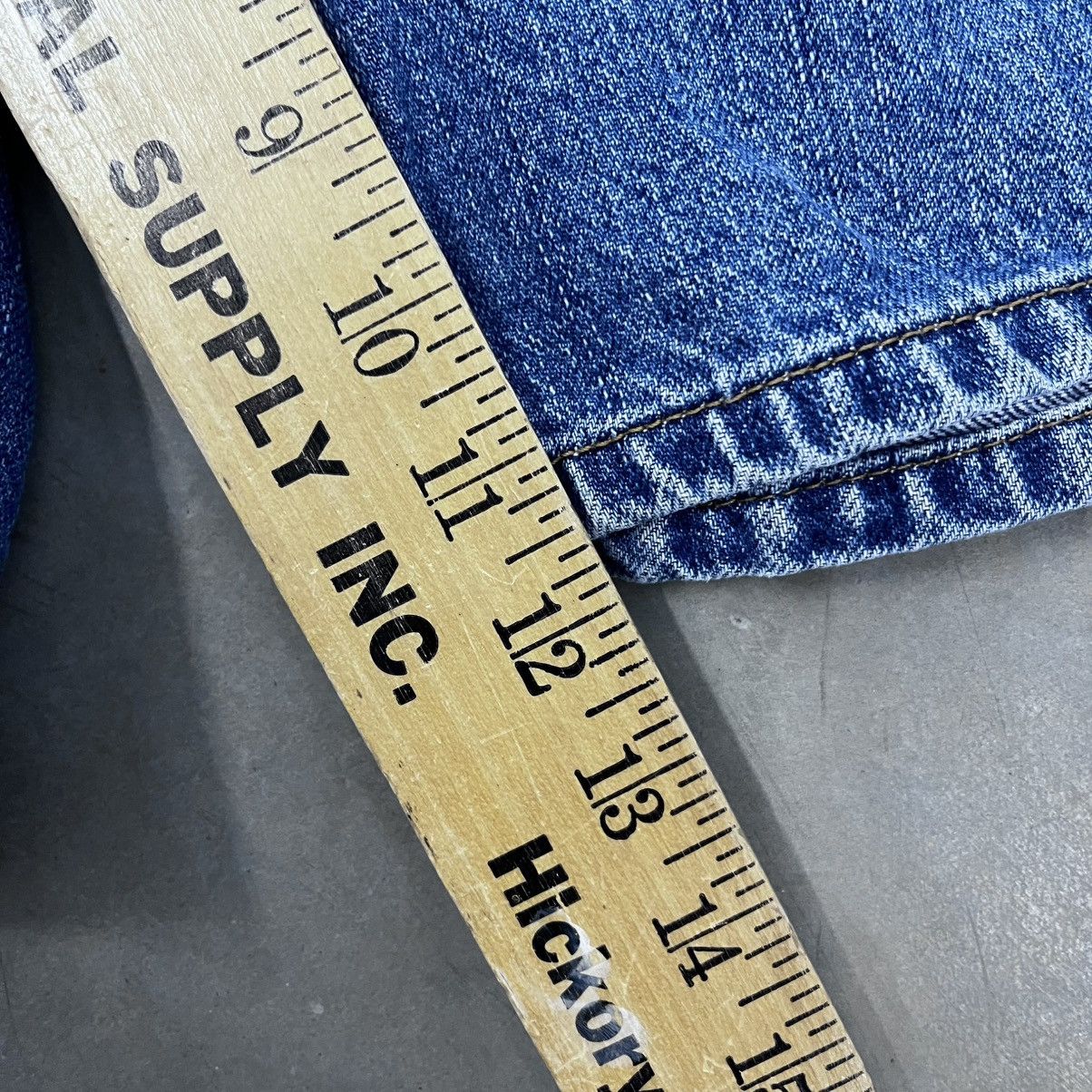 Levi's × Vintage Vintage Y2K Baggy Levi's 550 Relaxed fit 38" Jorts Jeans Size US 38 / EU 54 - 5 Thumbnail