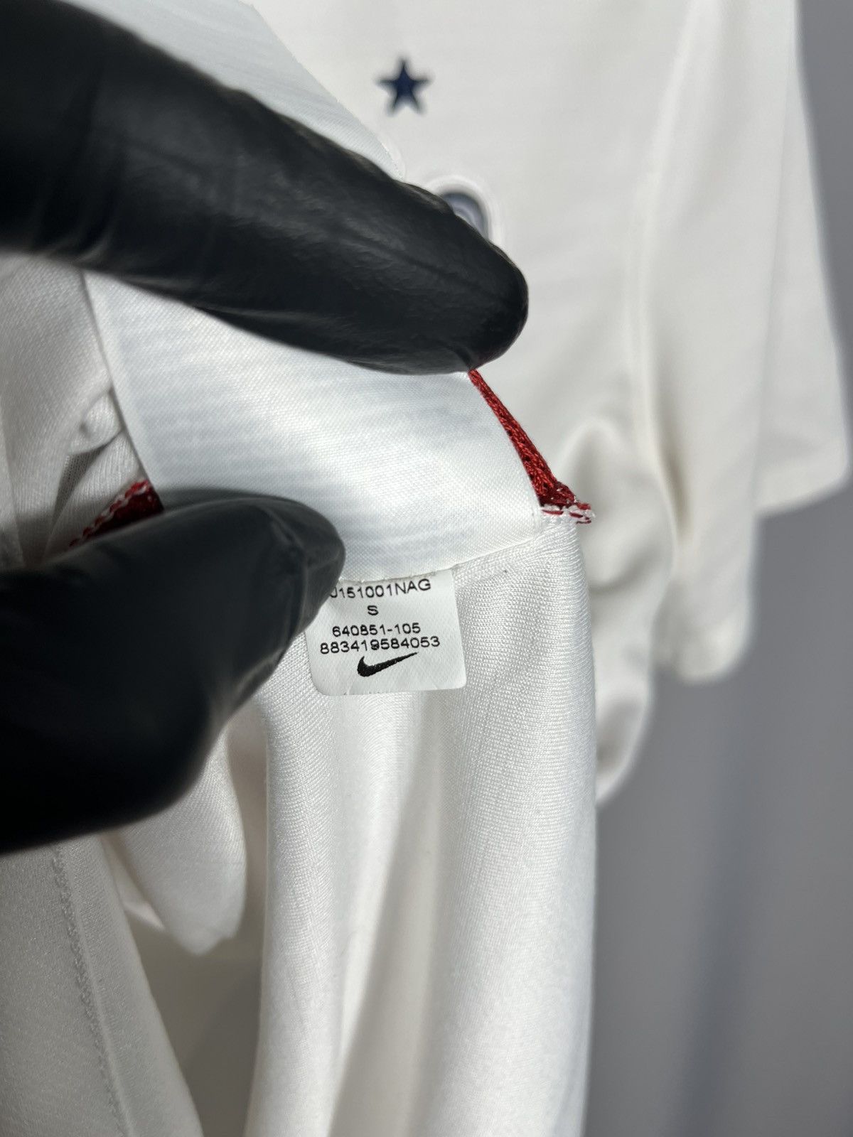 Nike FRANCE 2015 2016 Away Football Shirt Soccer Jersey Nike Size US S / EU 44-46 / 1 - 7 Thumbnail