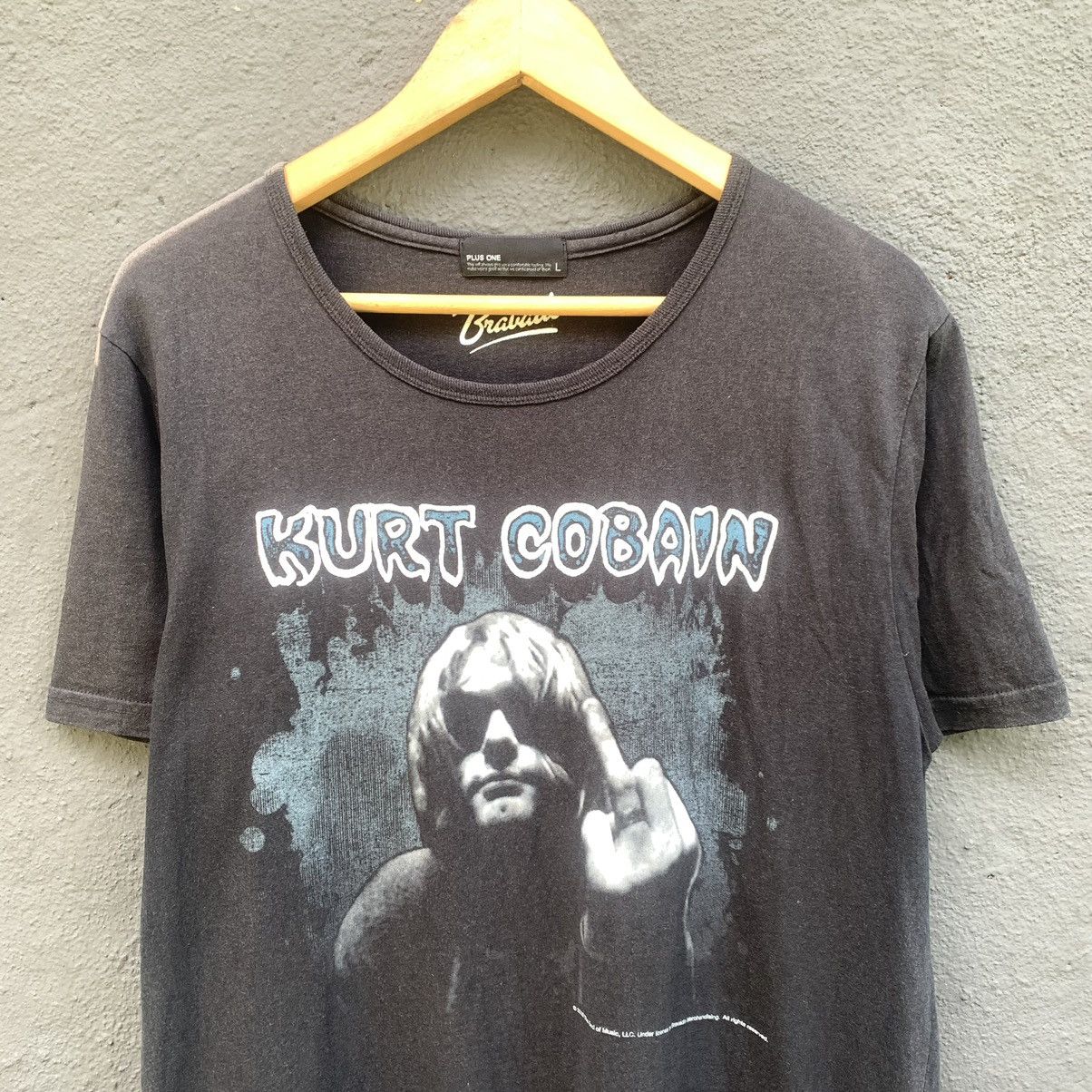 Band Tees Thrashed faded y2k kurt cobain band tee Size US L / EU 52-54 / 3 - 2 Thumbnail