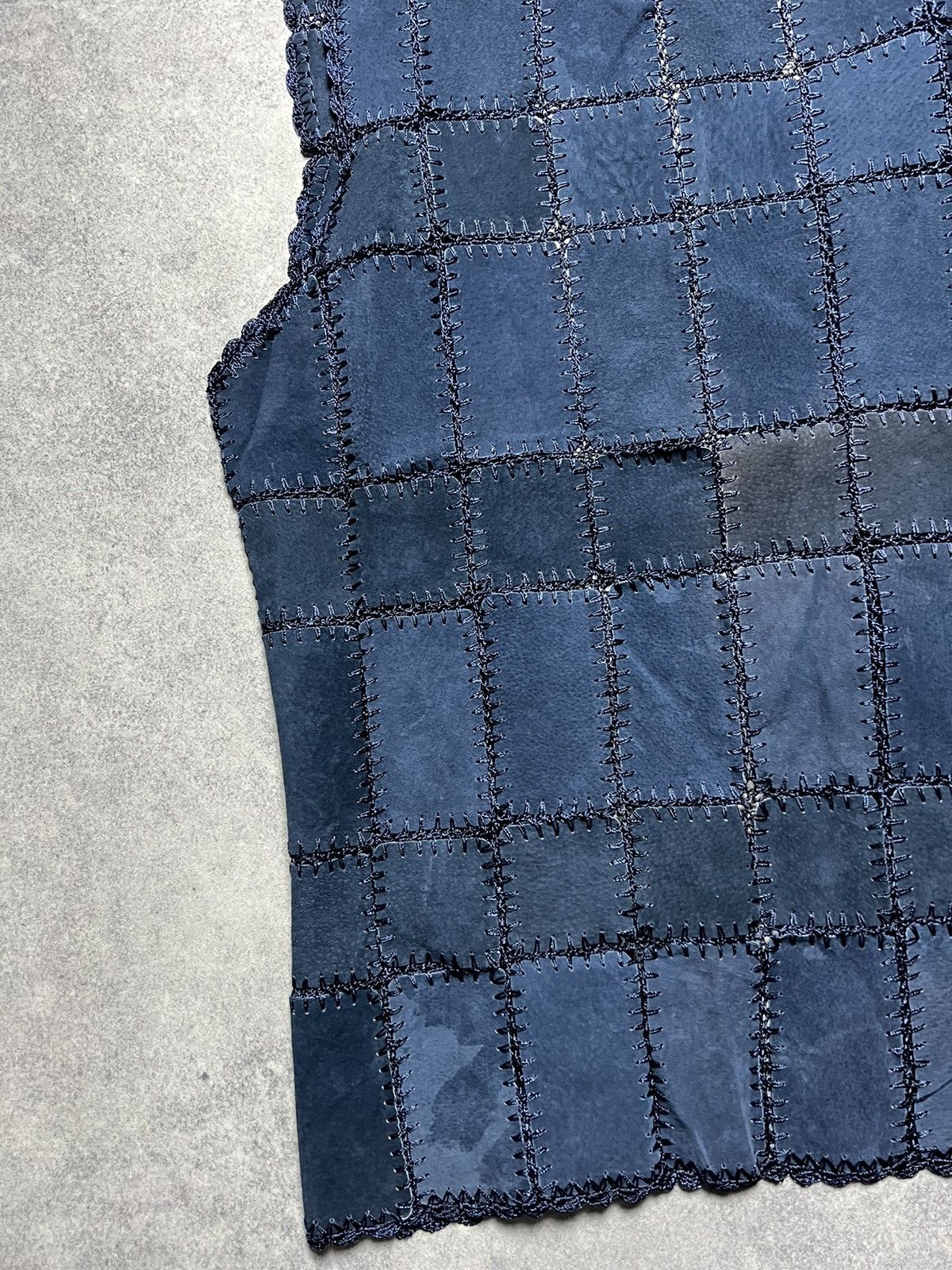 Japanese Brand Vintage Patchwork Faded Suede Rick Owens Style Y2K Vest Size L / US 10 / IT 46 - 10 Thumbnail