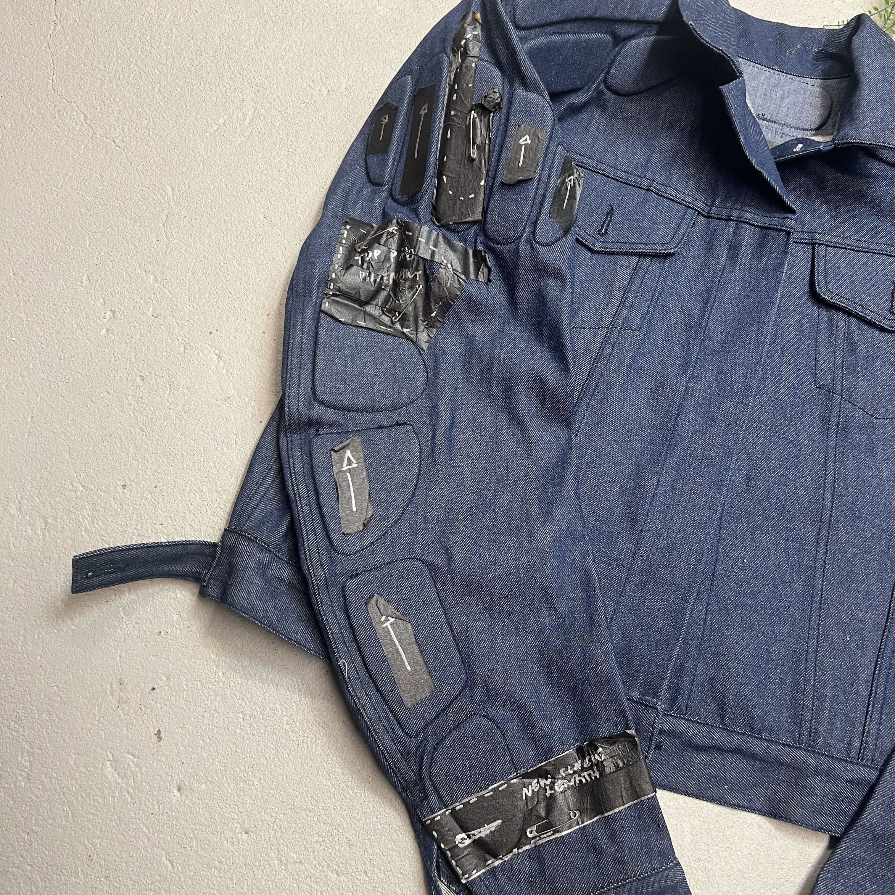 Gap × Kanye West × Yeezy Yeezy Gap Kanye West Raw Denim Jacket Pattern Sample 1 of 1 Size US L / EU 52-54 / 3 - 5 Thumbnail
