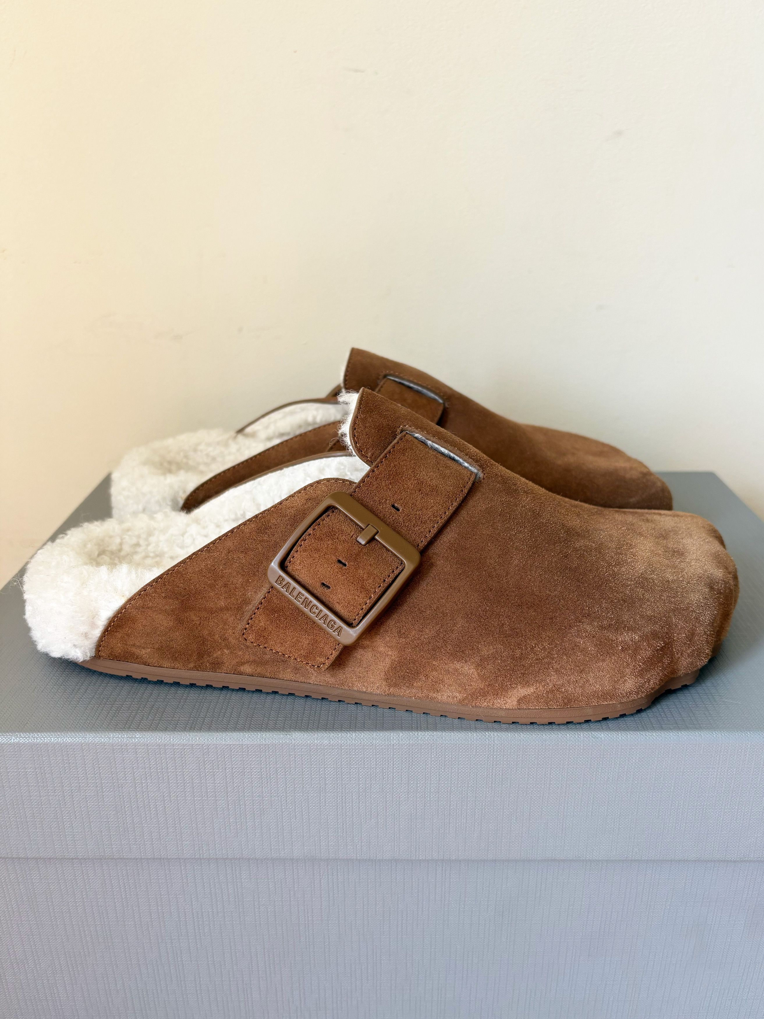 Balenciaga Balenciaga Shearling Fur Sunday Mule Size US 8 / EU 41 - 4 Thumbnail