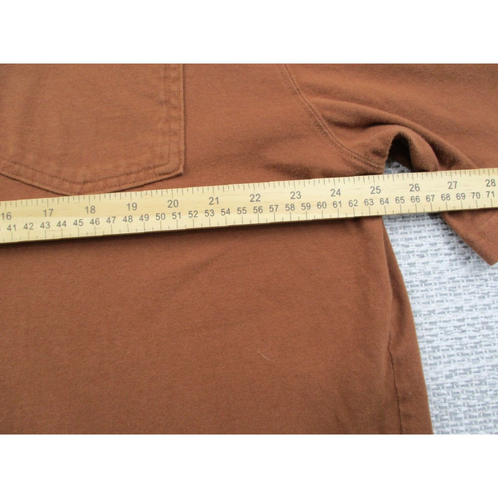 CO Duluth Trading Co T Shirt Mens XL Relaxed Fit Dark Brown Longtail Tee Pocket Shirt Size US XL / EU 56 / 4 - 7 Thumbnail